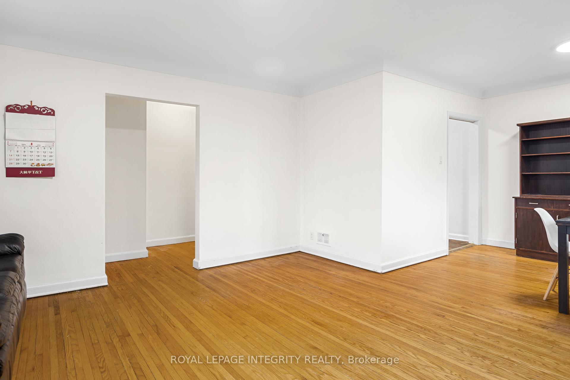Photo 22 of 65 David Drive, Ottawa, Meadowlands/St. Claire Gardens — HOMEH