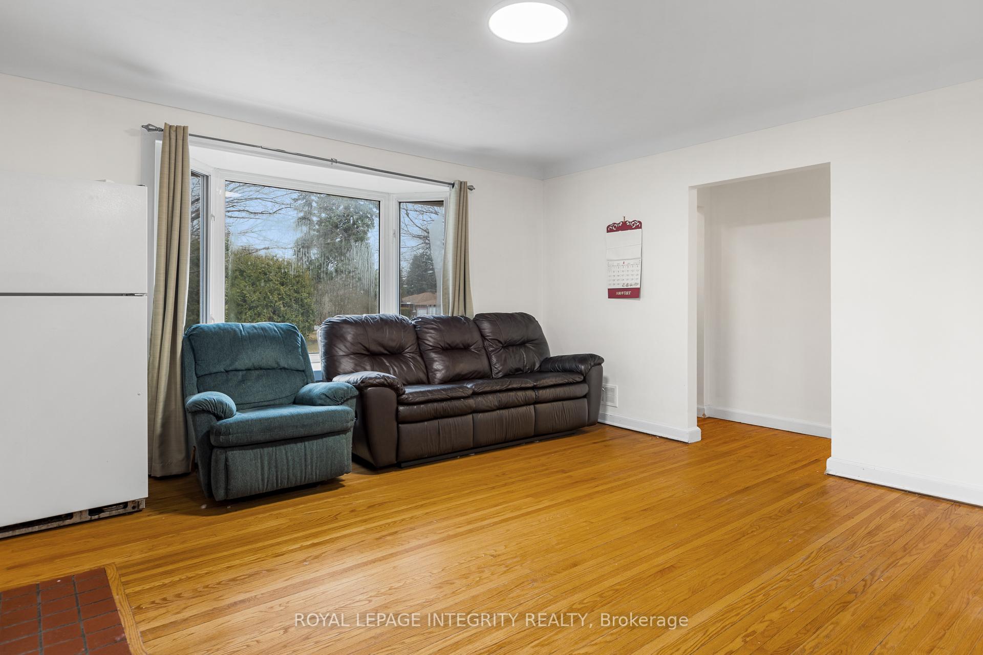 Photo 23 of 65 David Drive, Ottawa, Meadowlands/St. Claire Gardens — HOMEH