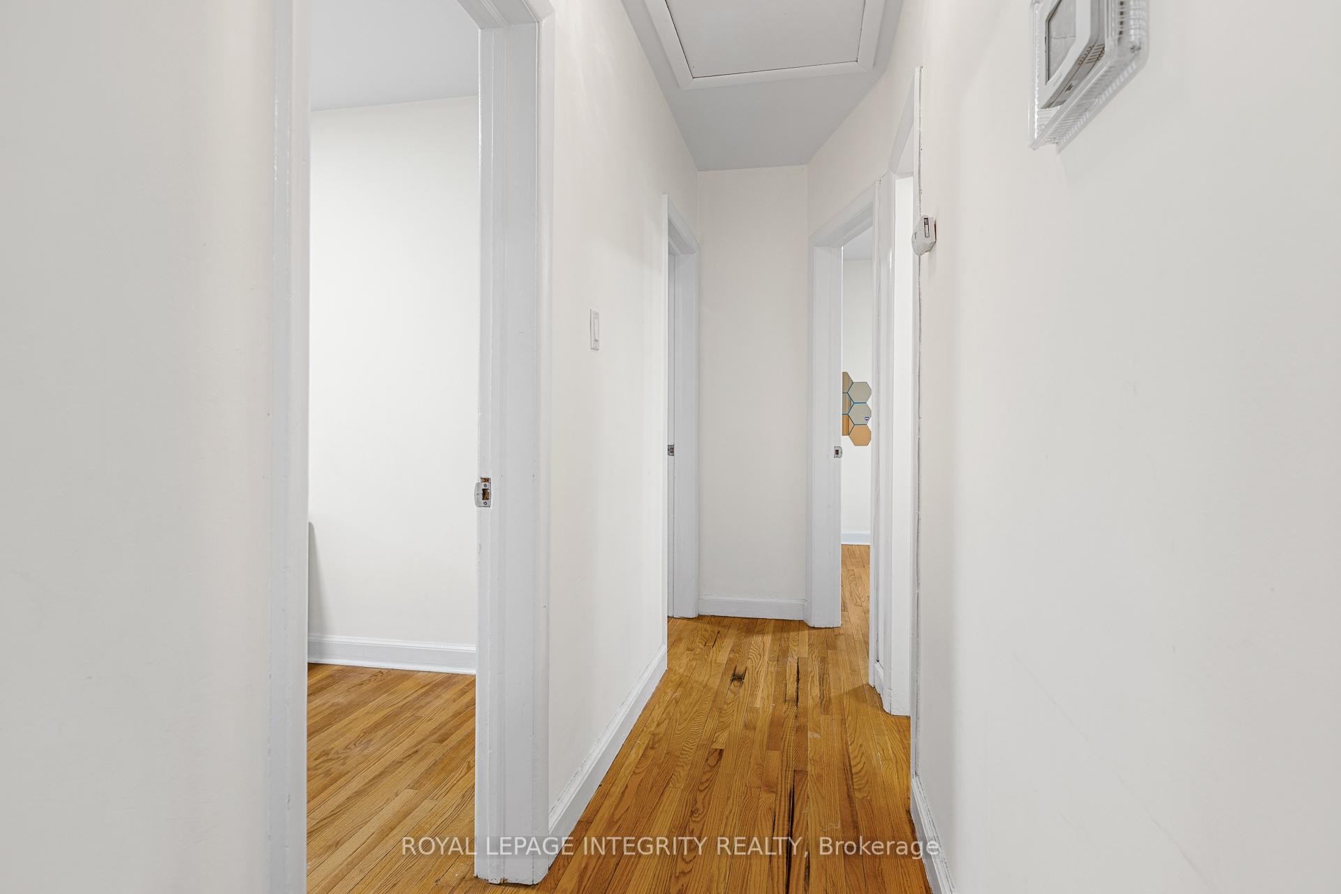 Photo 25 of 65 David Drive, Ottawa, Meadowlands/St. Claire Gardens — HOMEH