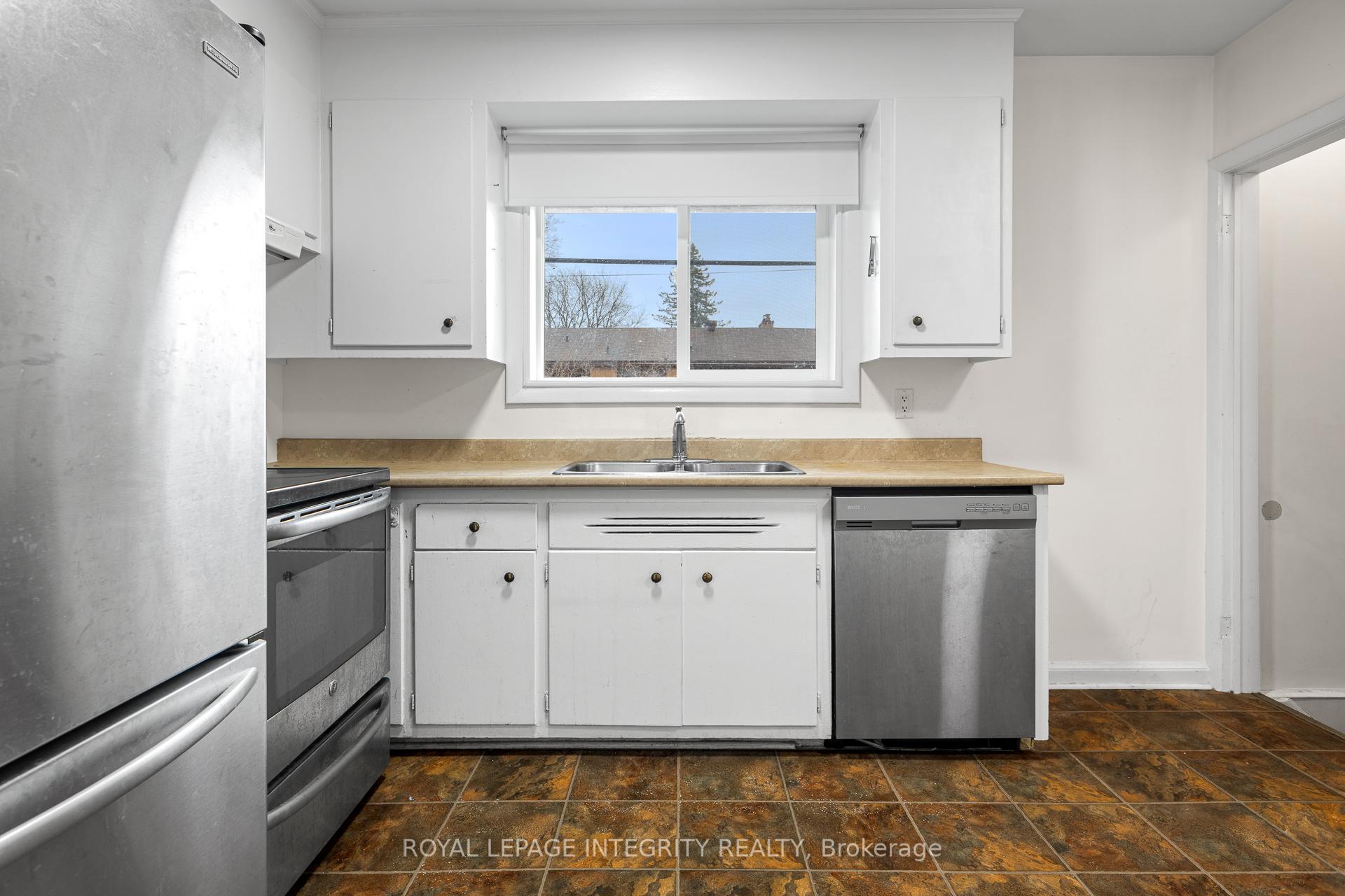 Photo 26 of 65 David Drive, Ottawa, Meadowlands/St. Claire Gardens — HOMEH