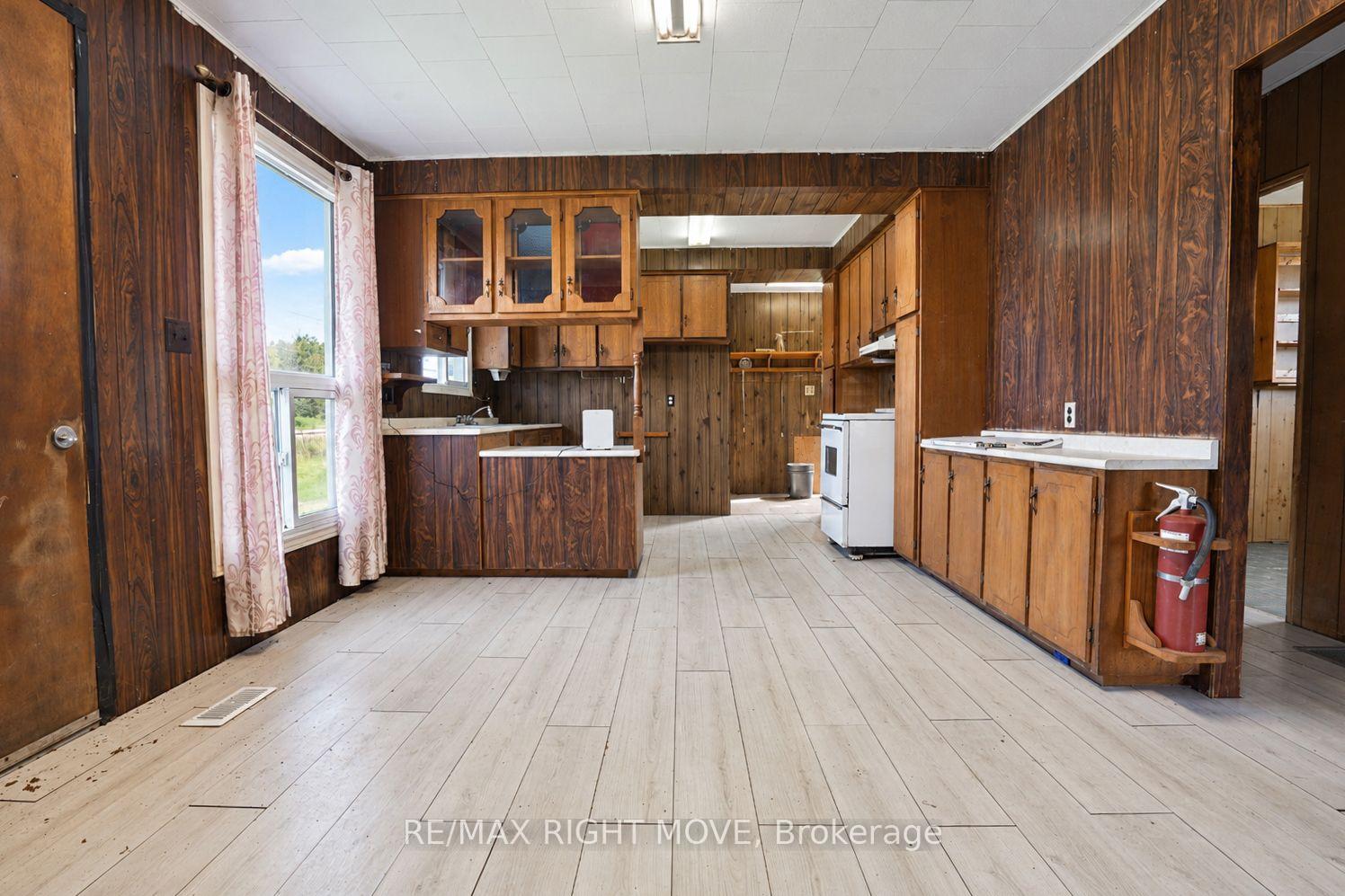 Photo 6 of 6989 Concession B-C Road, Ramara, Rural Ramara — HOMEH