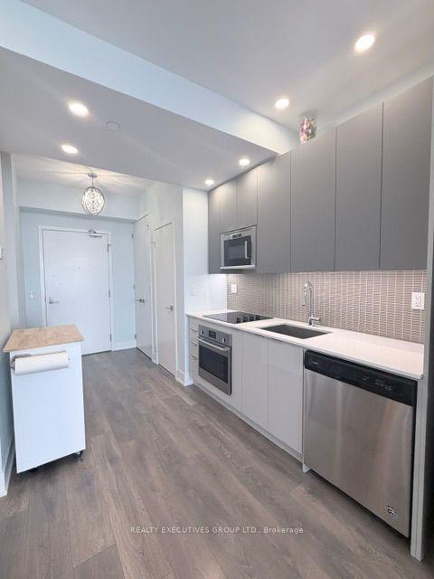 Photo 2 of Unit 1706, 2916 Highway 7 Road, Vaughan, Concord — HOMEH
