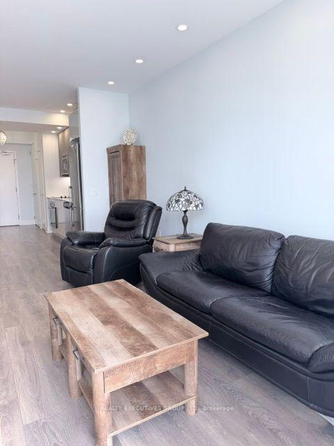 Photo 5 of Unit 1706, 2916 Highway 7 Road, Vaughan, Concord — HOMEH