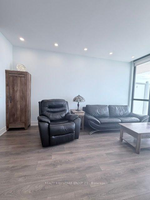 Photo 6 of Unit 1706, 2916 Highway 7 Road, Vaughan, Concord — HOMEH