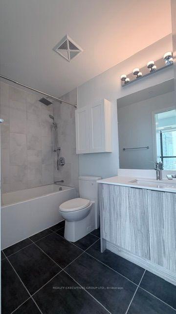 Photo 13 of Unit 1706, 2916 Highway 7 Road, Vaughan, Concord — HOMEH