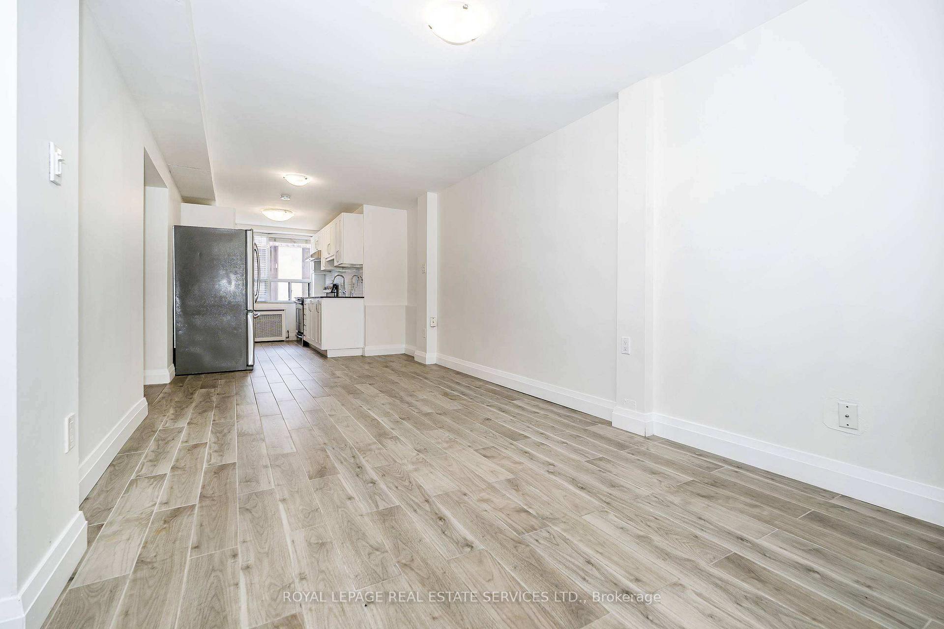 Photo 12 of Unit 1A, 2637 Keele Street, North York, Maple Leaf — HOMEH