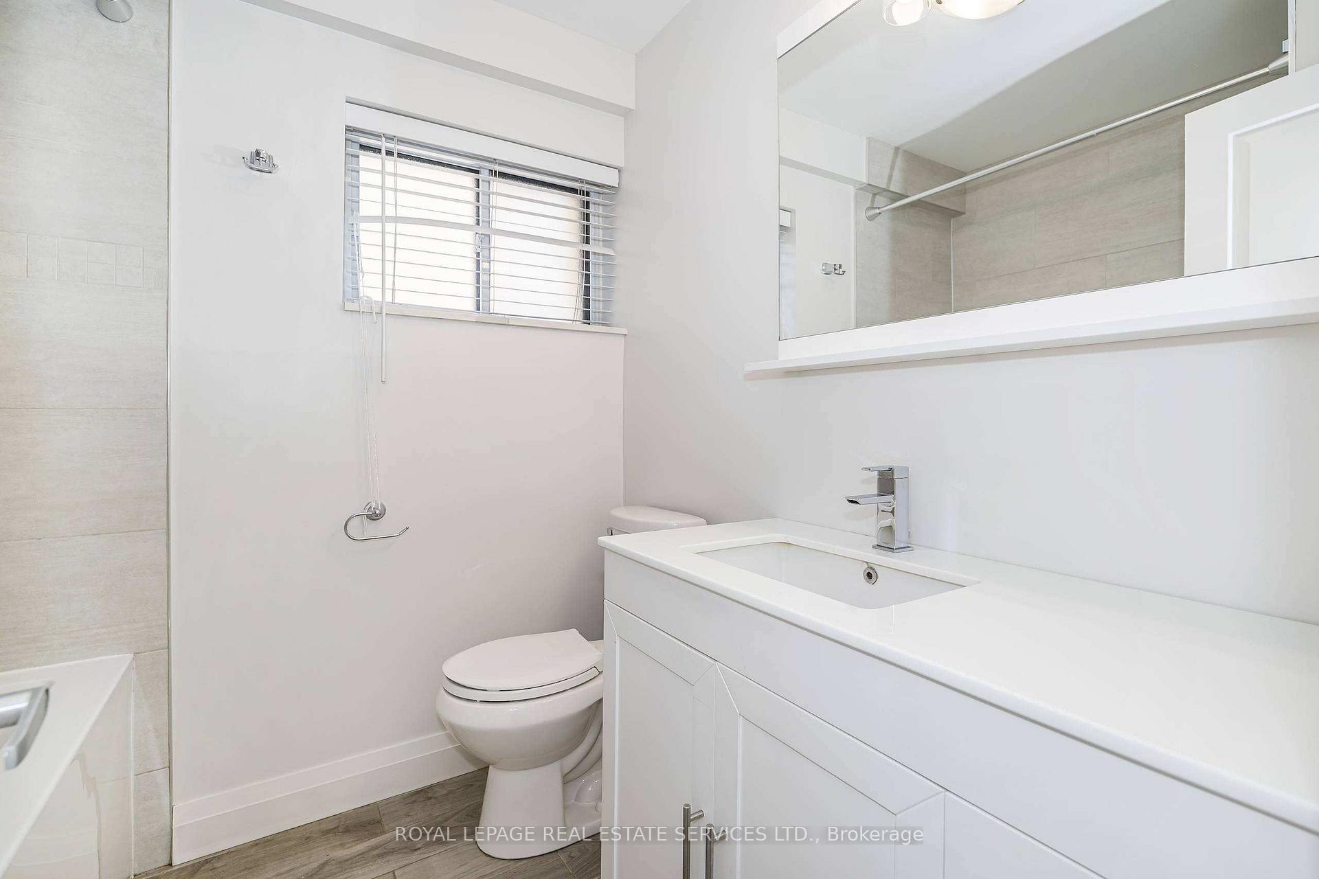 Photo 25 of Unit 1A, 2637 Keele Street, North York, Maple Leaf — HOMEH