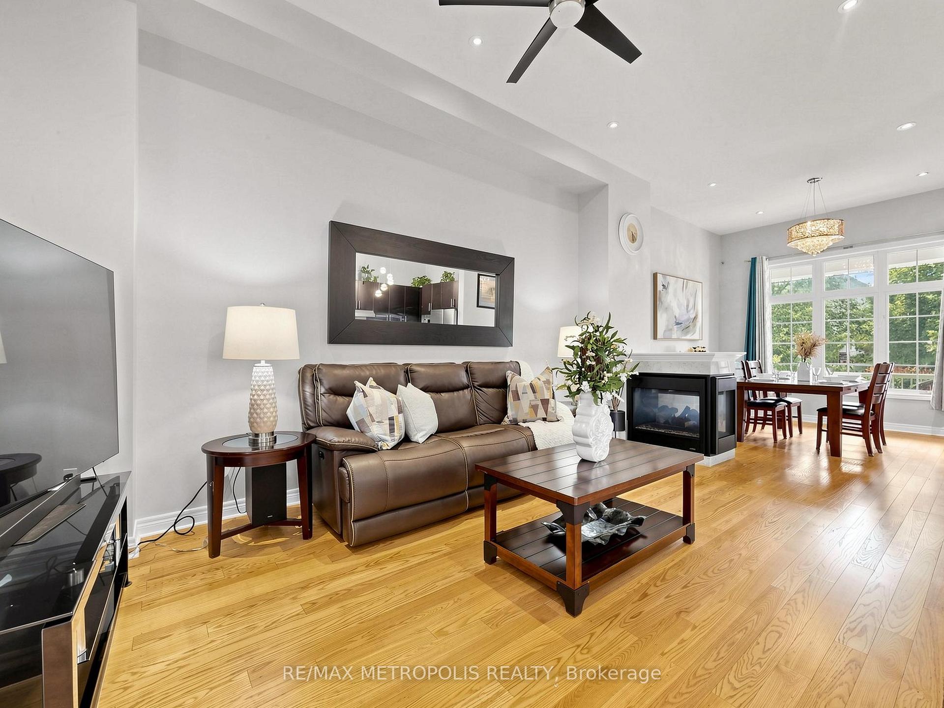 Photo 10 of 84 Braebrook Drive, Whitby, Rolling Acres — HOMEH