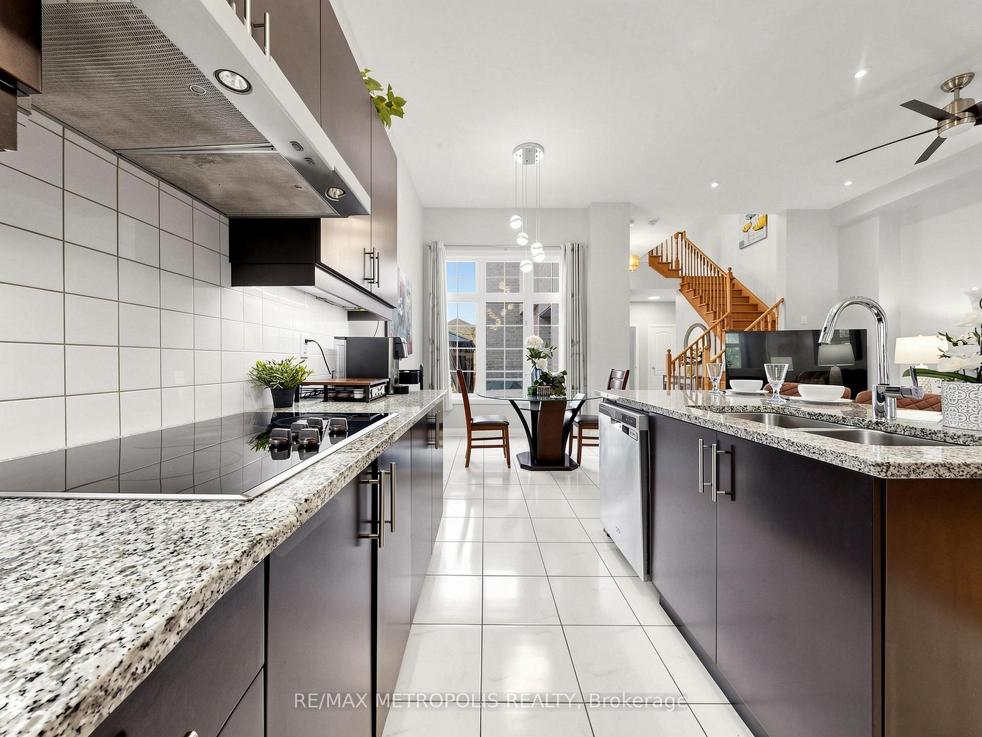 Photo 15 of 84 Braebrook Drive, Whitby, Rolling Acres — HOMEH