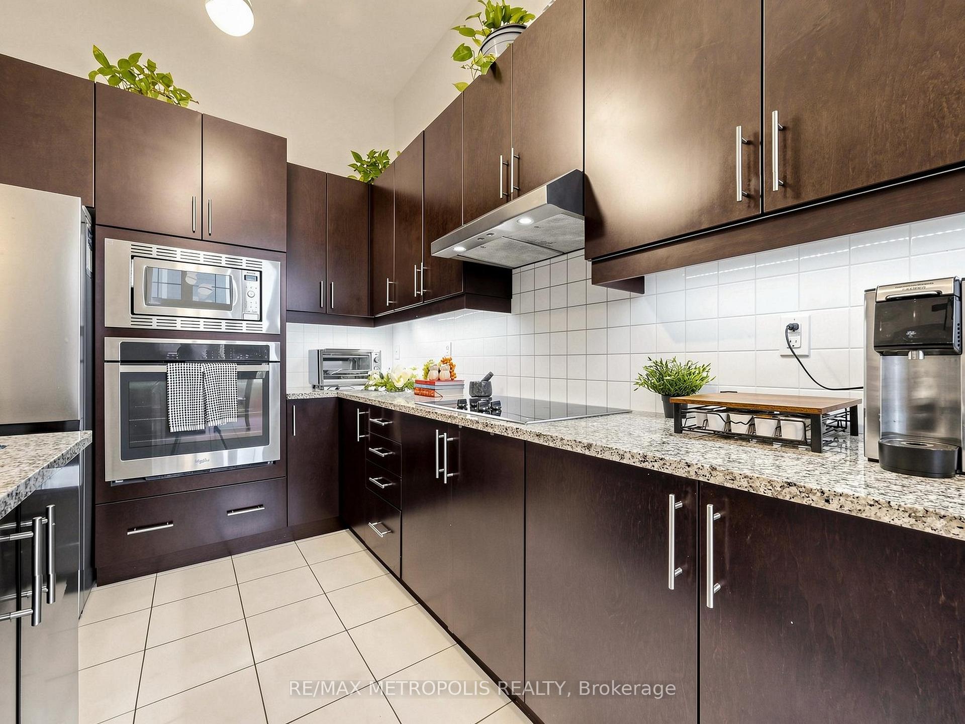 Photo 16 of 84 Braebrook Drive, Whitby, Rolling Acres — HOMEH