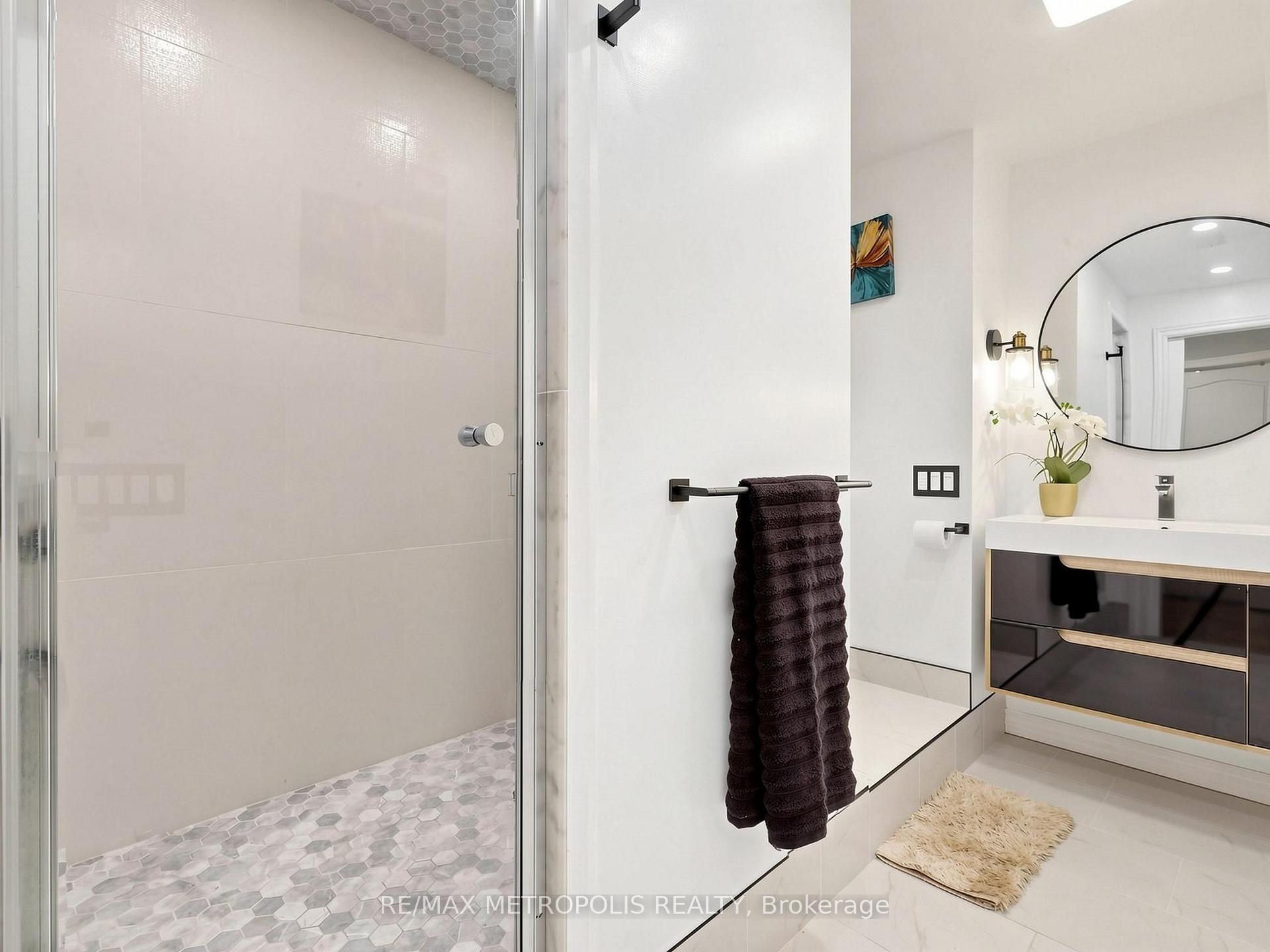Photo 18 of 84 Braebrook Drive, Whitby, Rolling Acres — HOMEH