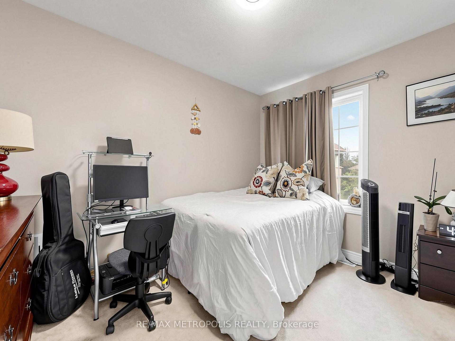 Photo 31 of 84 Braebrook Drive, Whitby, Rolling Acres — HOMEH