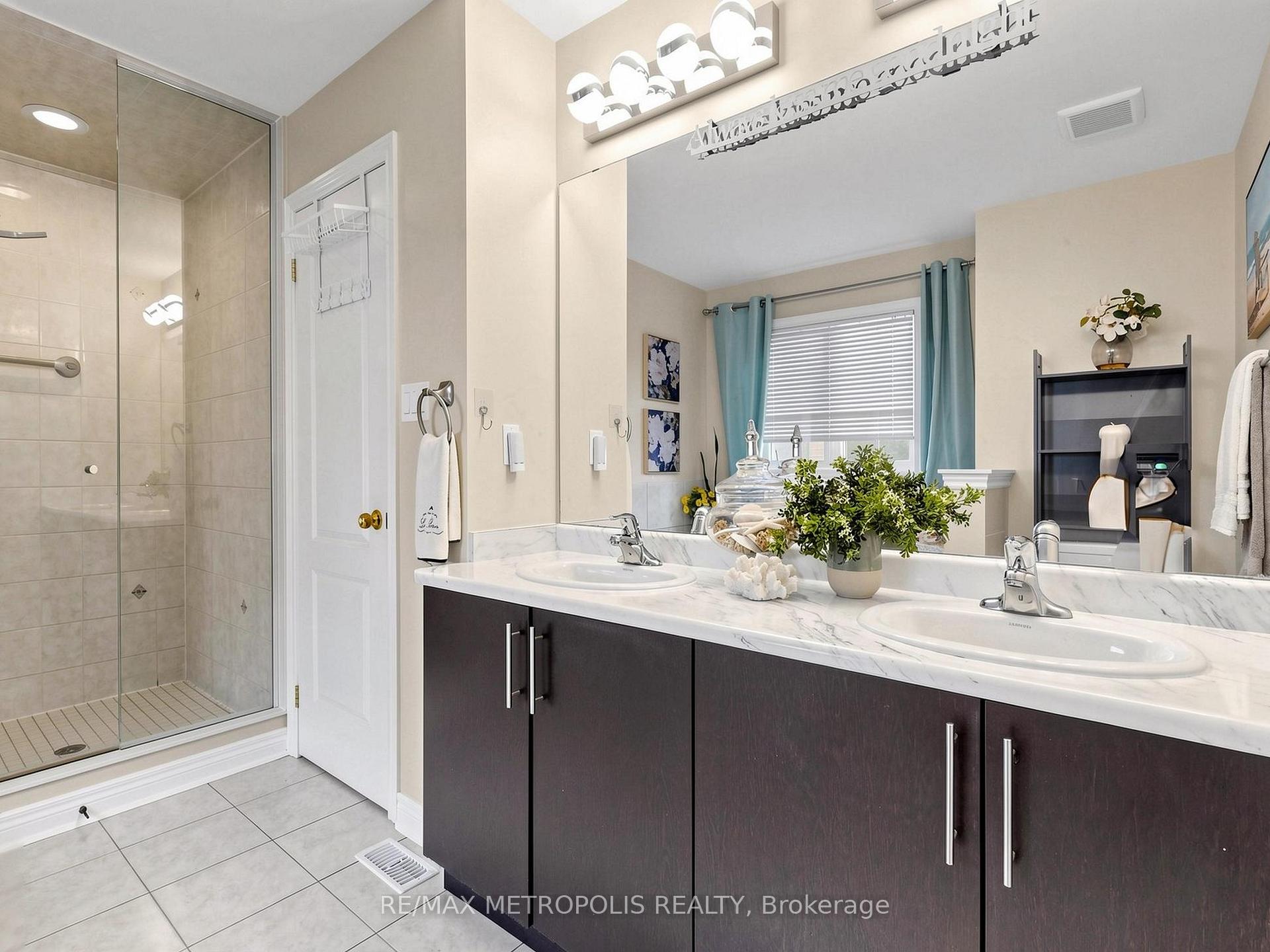 Photo 32 of 84 Braebrook Drive, Whitby, Rolling Acres — HOMEH