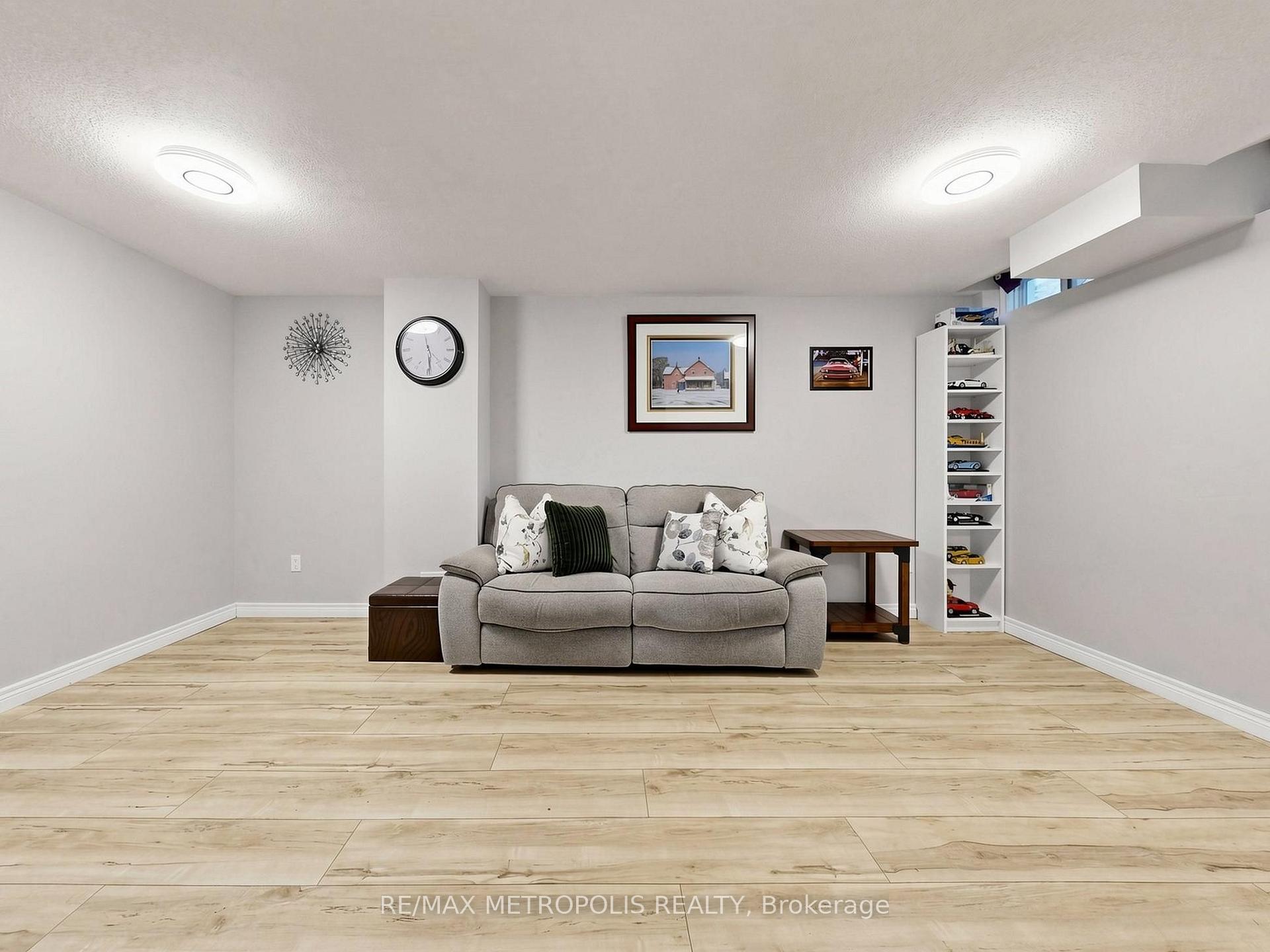 Photo 40 of 84 Braebrook Drive, Whitby, Rolling Acres — HOMEH