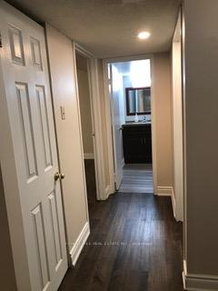 Photo 8 of 35 Storey Place, Markham, Middlefield — HOMEH