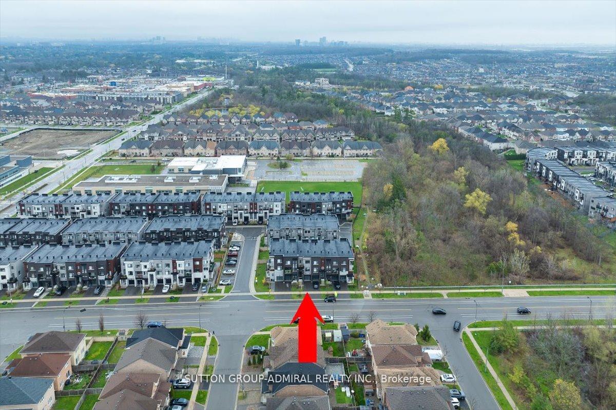 Photo 2 of 131 Lebovic Campus Drive, Vaughan, Patterson — HOMEH