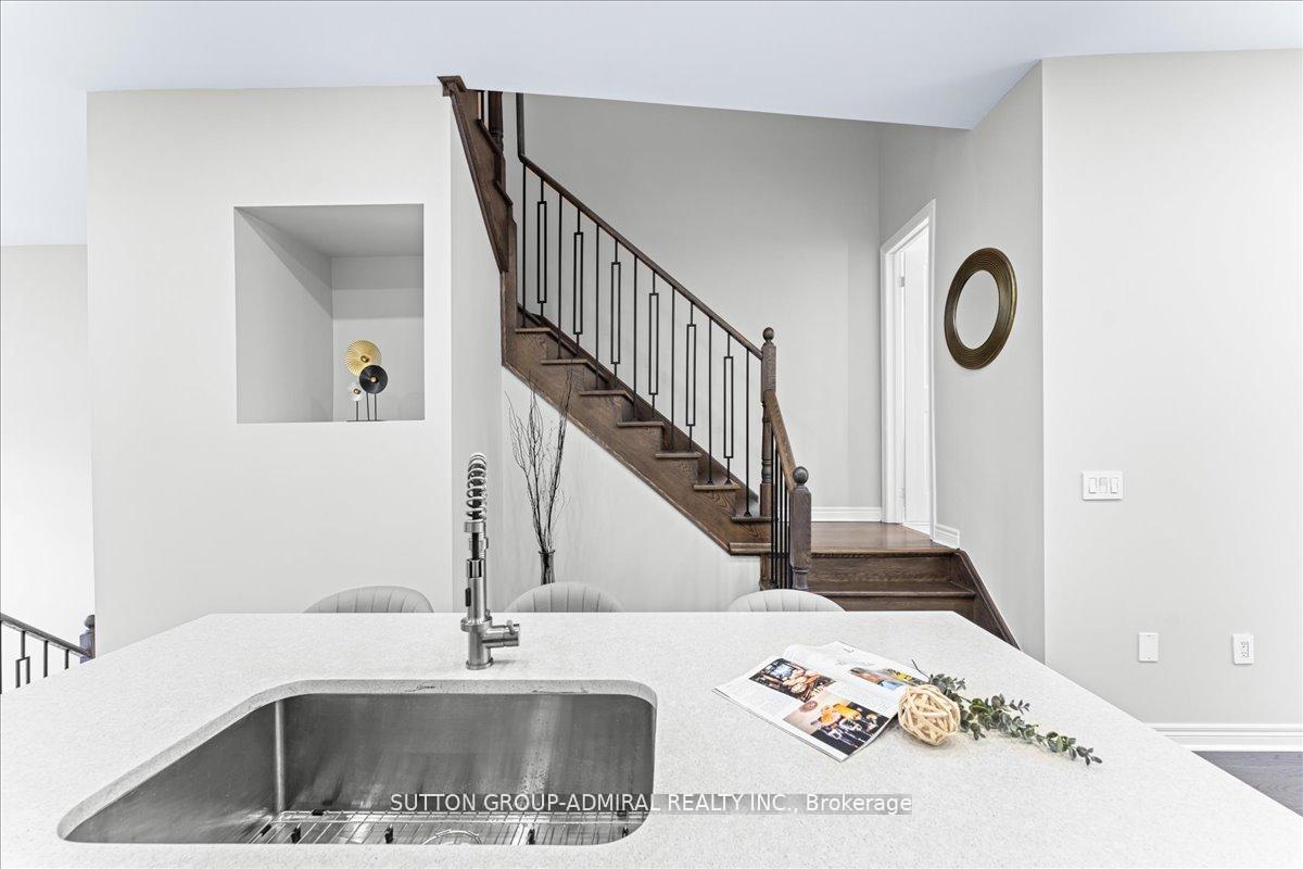 Photo 13 of 131 Lebovic Campus Drive, Vaughan, Patterson — HOMEH