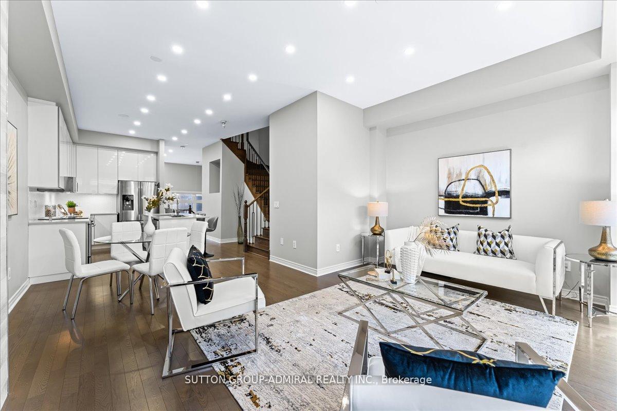 Photo 18 of 131 Lebovic Campus Drive, Vaughan, Patterson — HOMEH