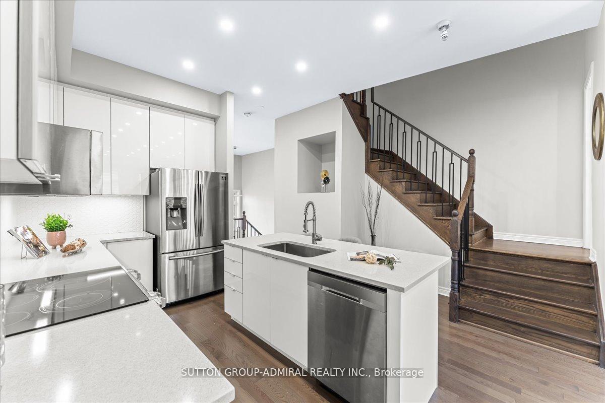 Photo 23 of 131 Lebovic Campus Drive, Vaughan, Patterson — HOMEH