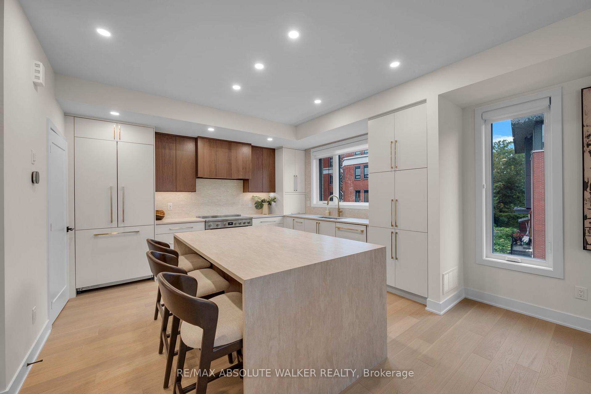 Photo 10 of 22 Oblats Avenue, Ottawa, Ottawa East — HOMEH