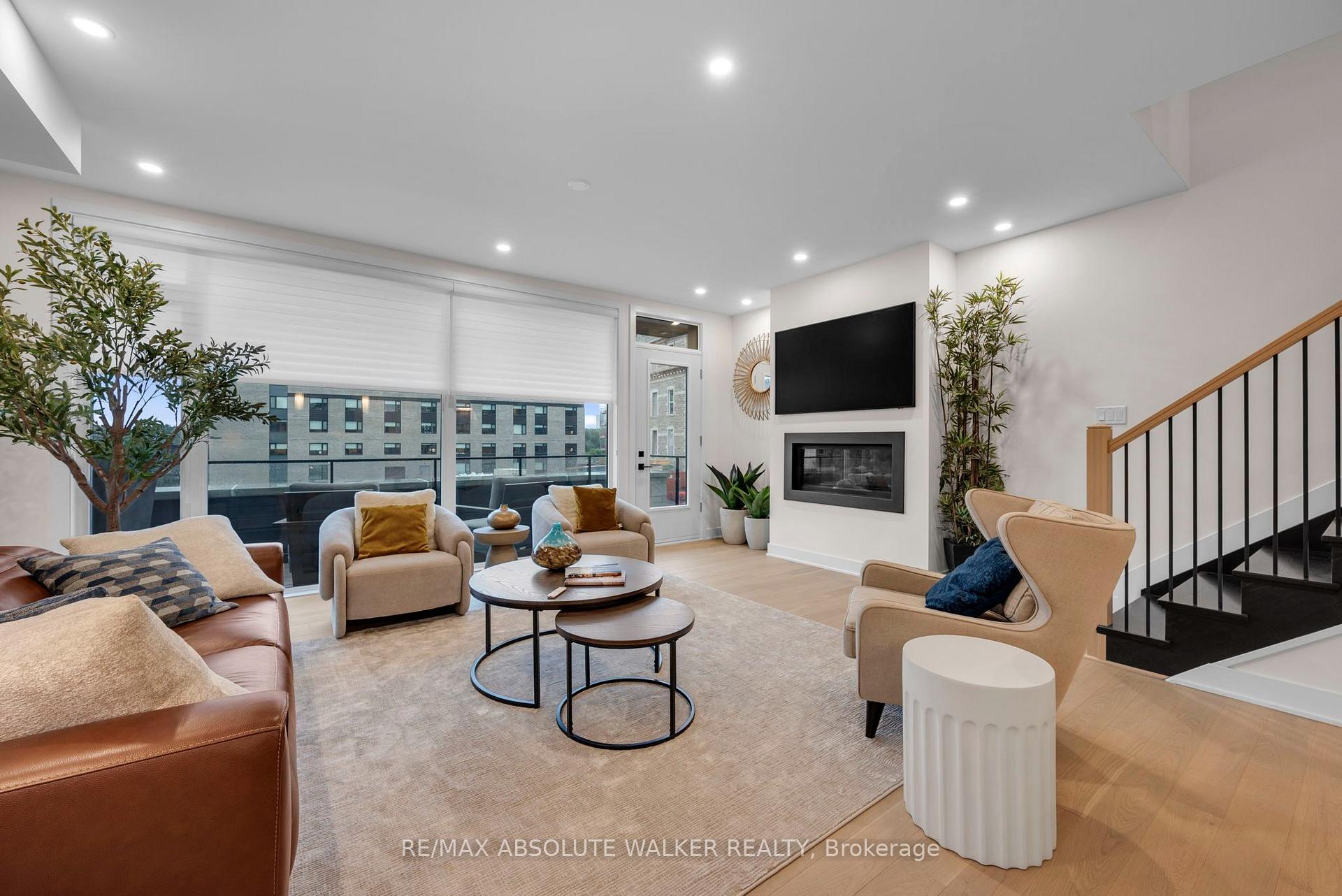 Photo 15 of 22 Oblats Avenue, Ottawa, Ottawa East — HOMEH