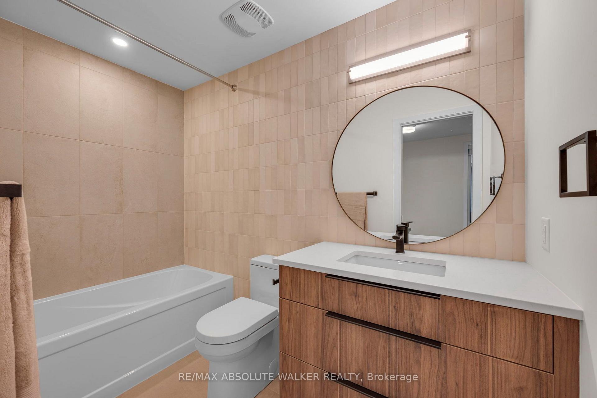 Photo 23 of 22 Oblats Avenue, Ottawa, Ottawa East — HOMEH