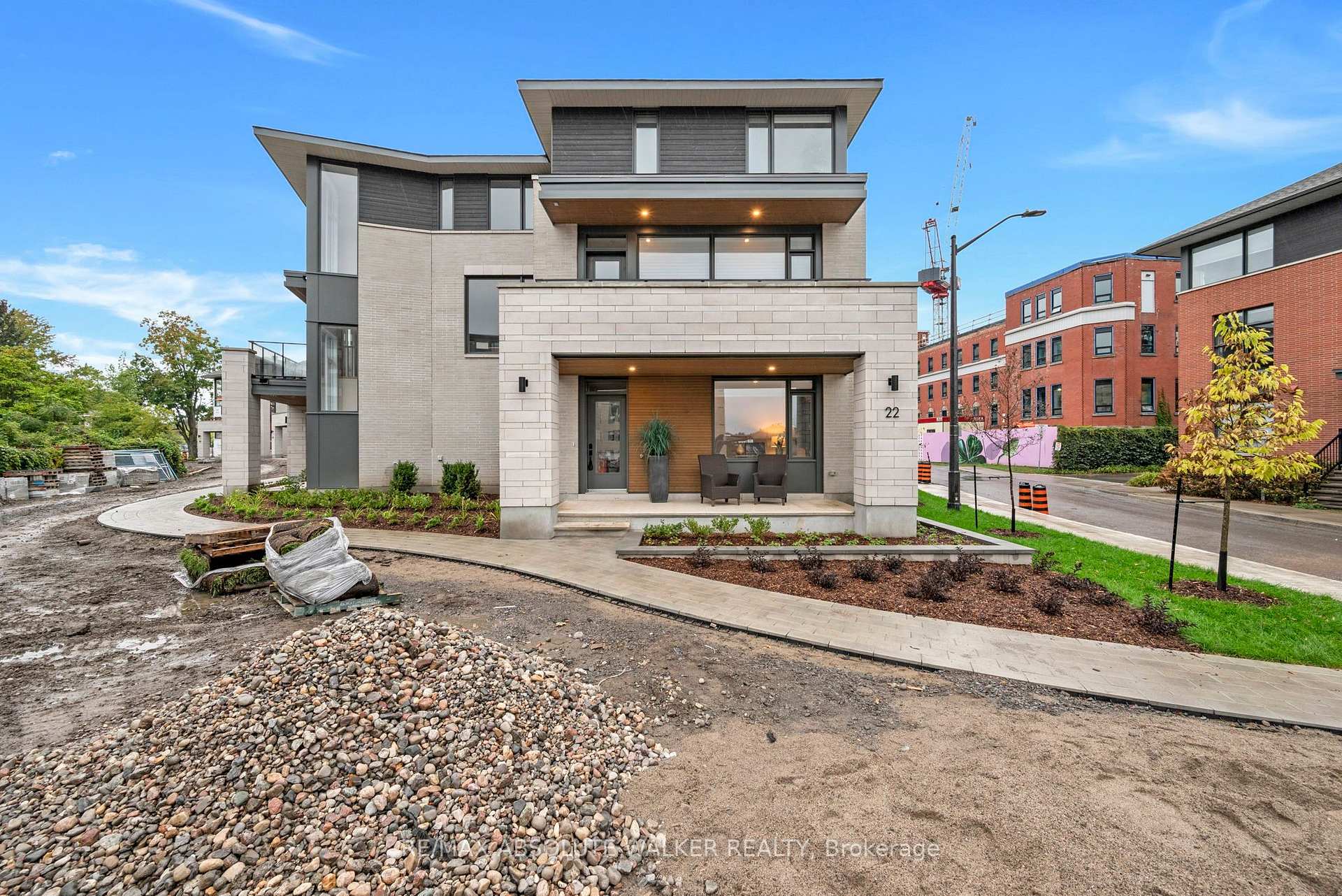 Photo 31 of 22 Oblats Avenue, Ottawa, Ottawa East — HOMEH