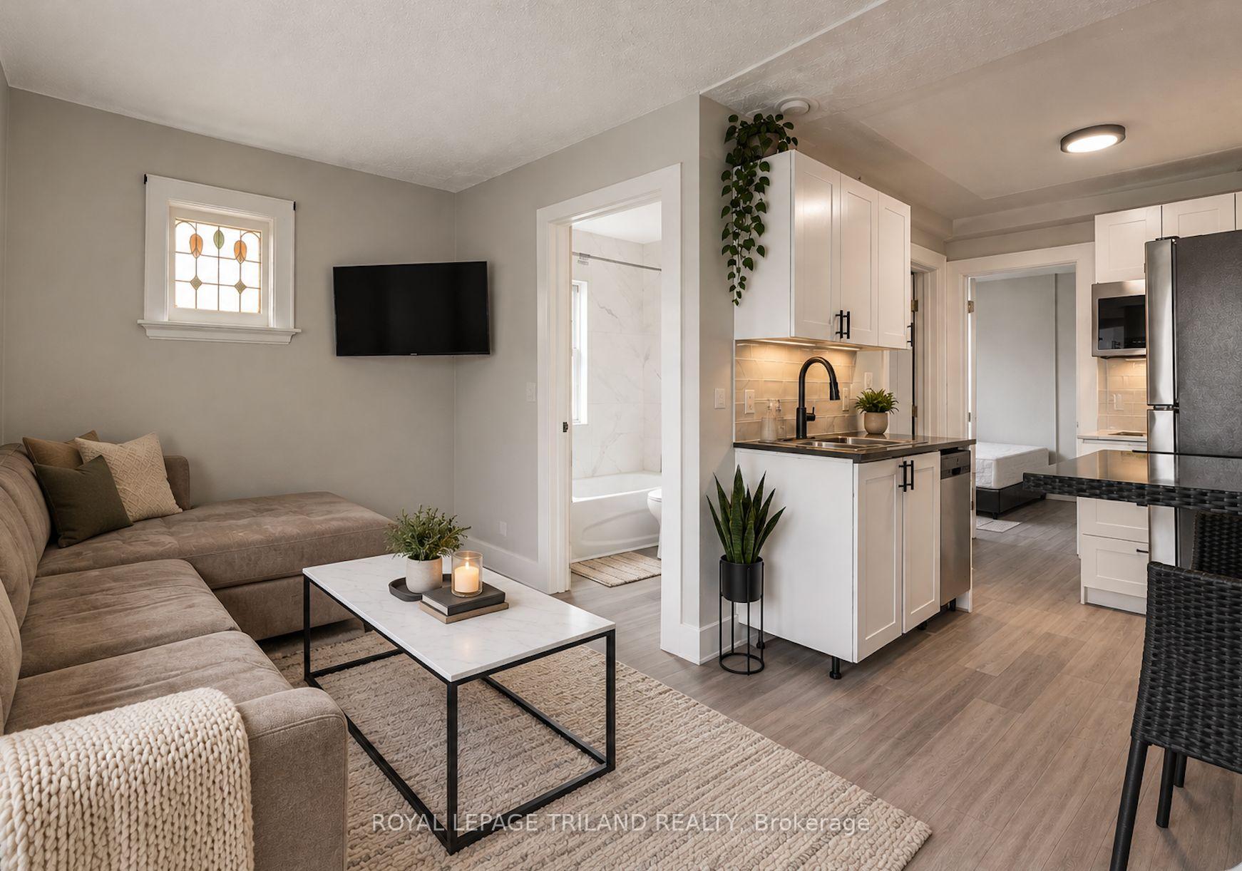 Photo 1 of Unit 10, 425 Mckenzie Avenue, London, South F — HOMEH