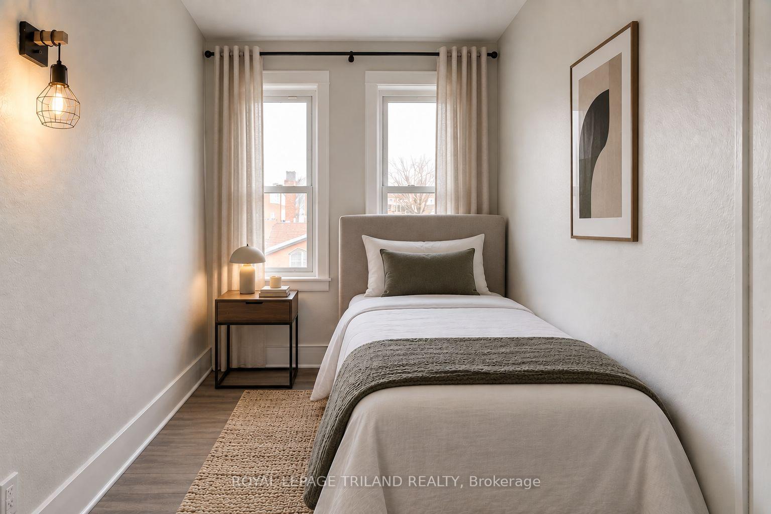 Photo 5 of Unit 10, 425 Mckenzie Avenue, London, South F — HOMEH