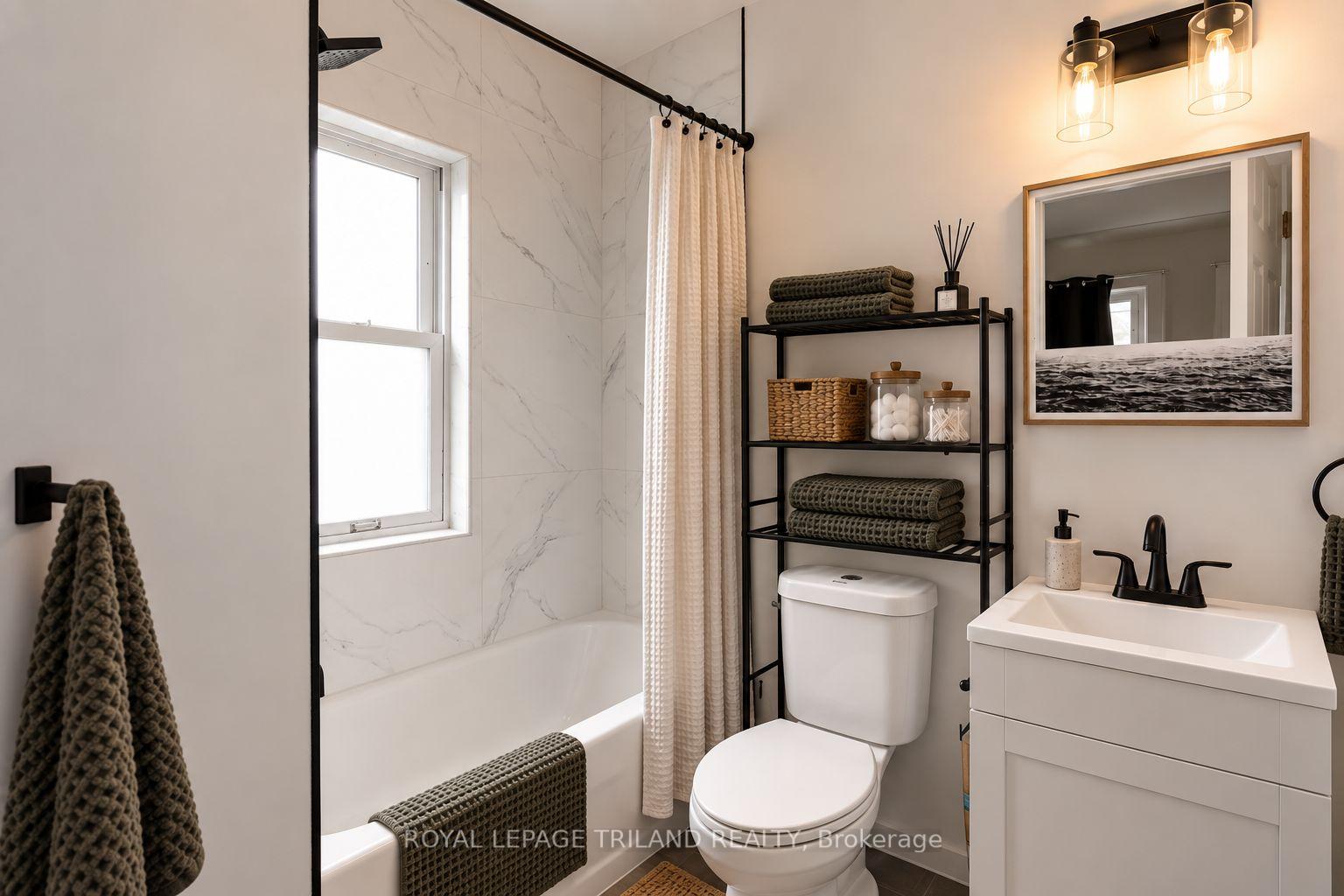 Photo 7 of Unit 10, 425 Mckenzie Avenue, London, South F — HOMEH