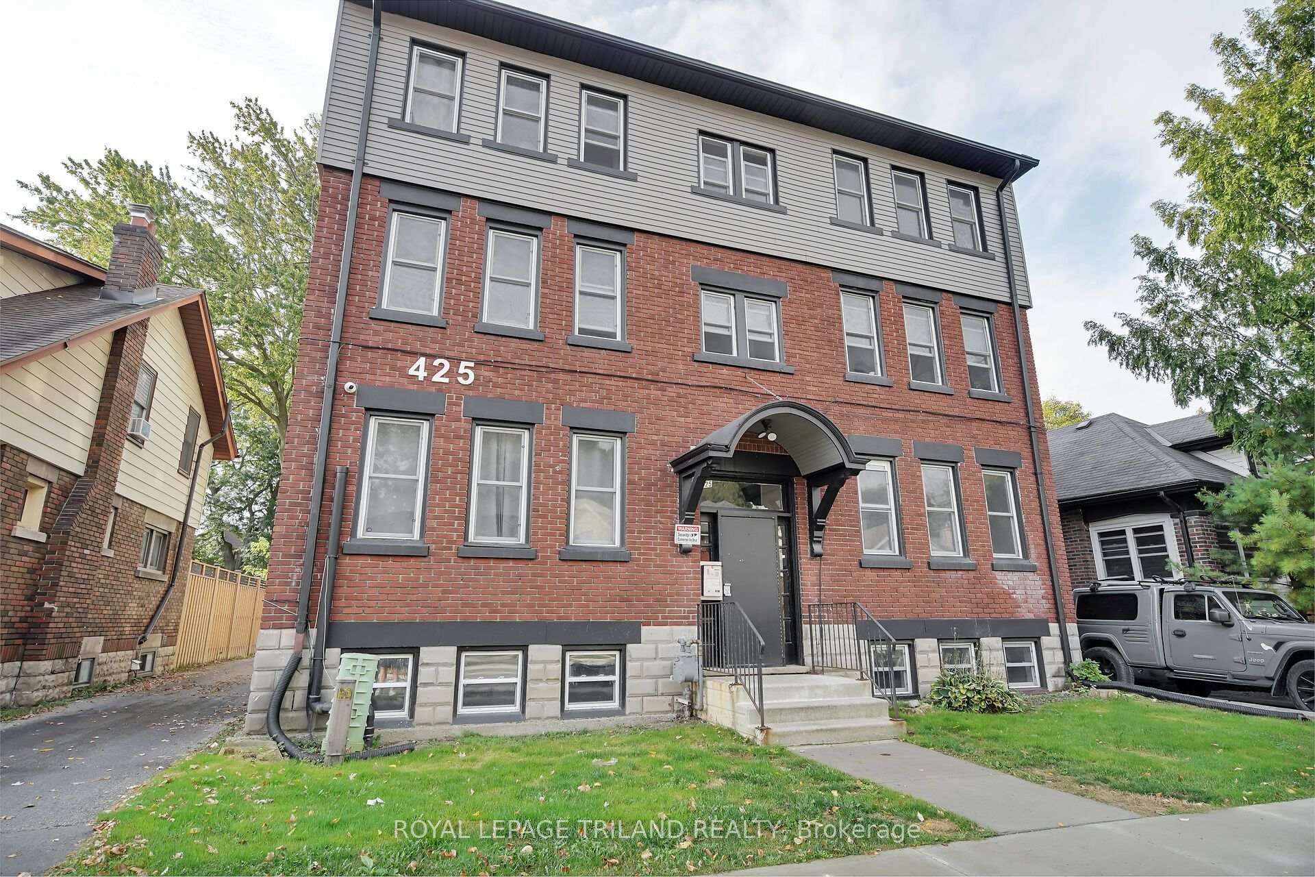 Photo 9 of Unit 10, 425 Mckenzie Avenue, London, South F — HOMEH