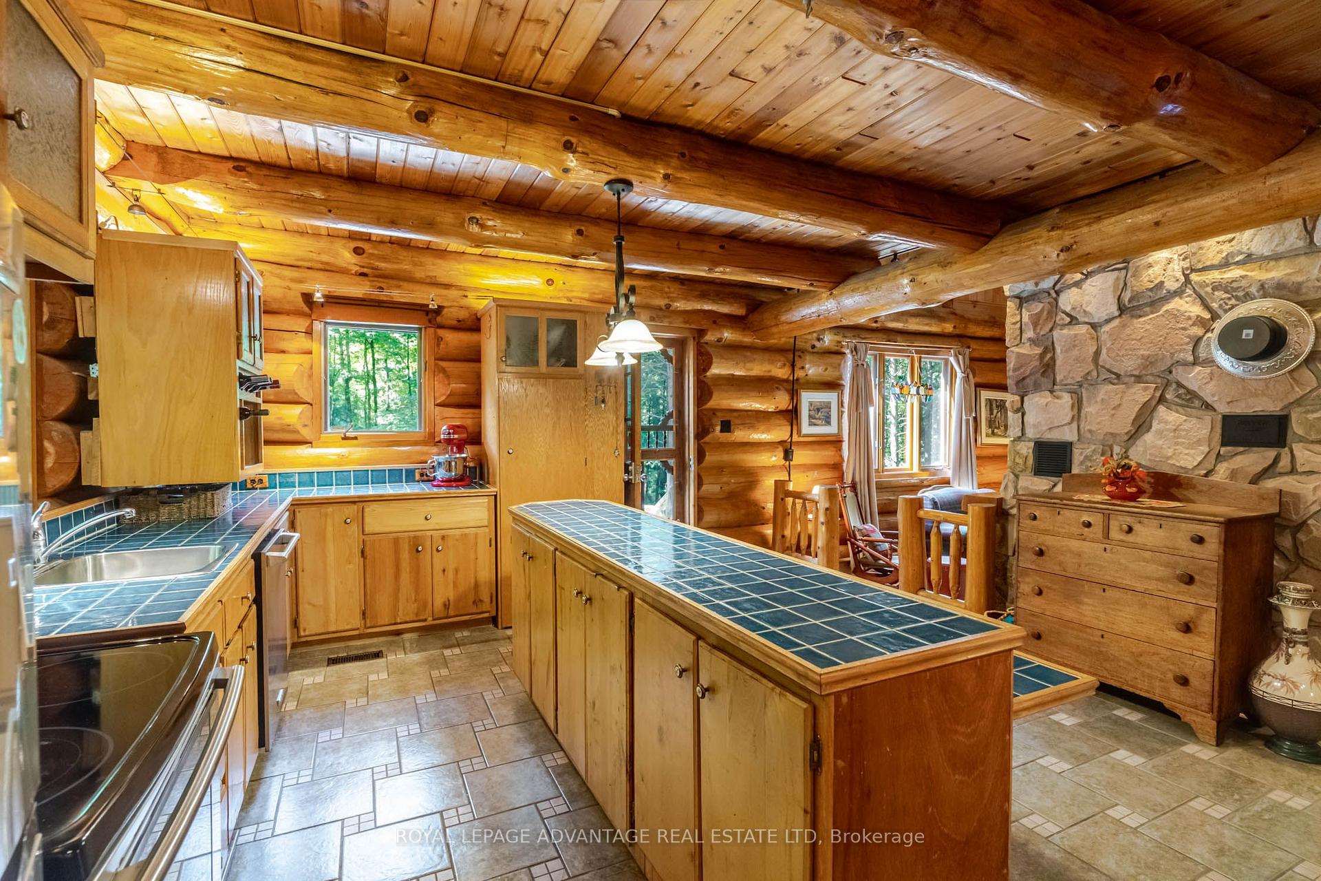 Photo 12 of 288 Scott Court, Tay Valley, Bathurst/Burgess & Sherbrooke (Bathurst) Twp — HOMEH