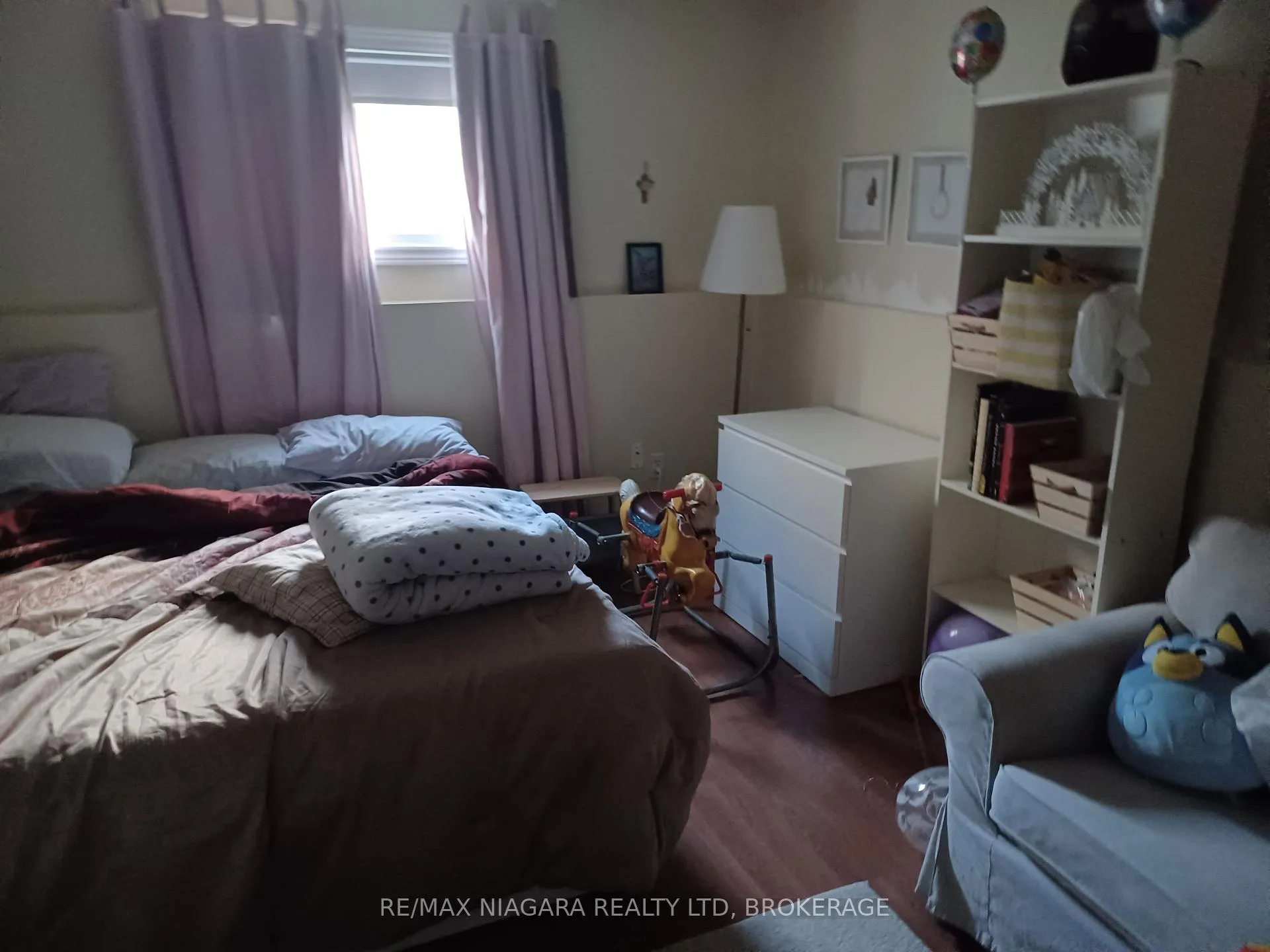 Photo 8 of 8008 Grossi Court, Niagara Falls, Mt. Carmel — HOMEH