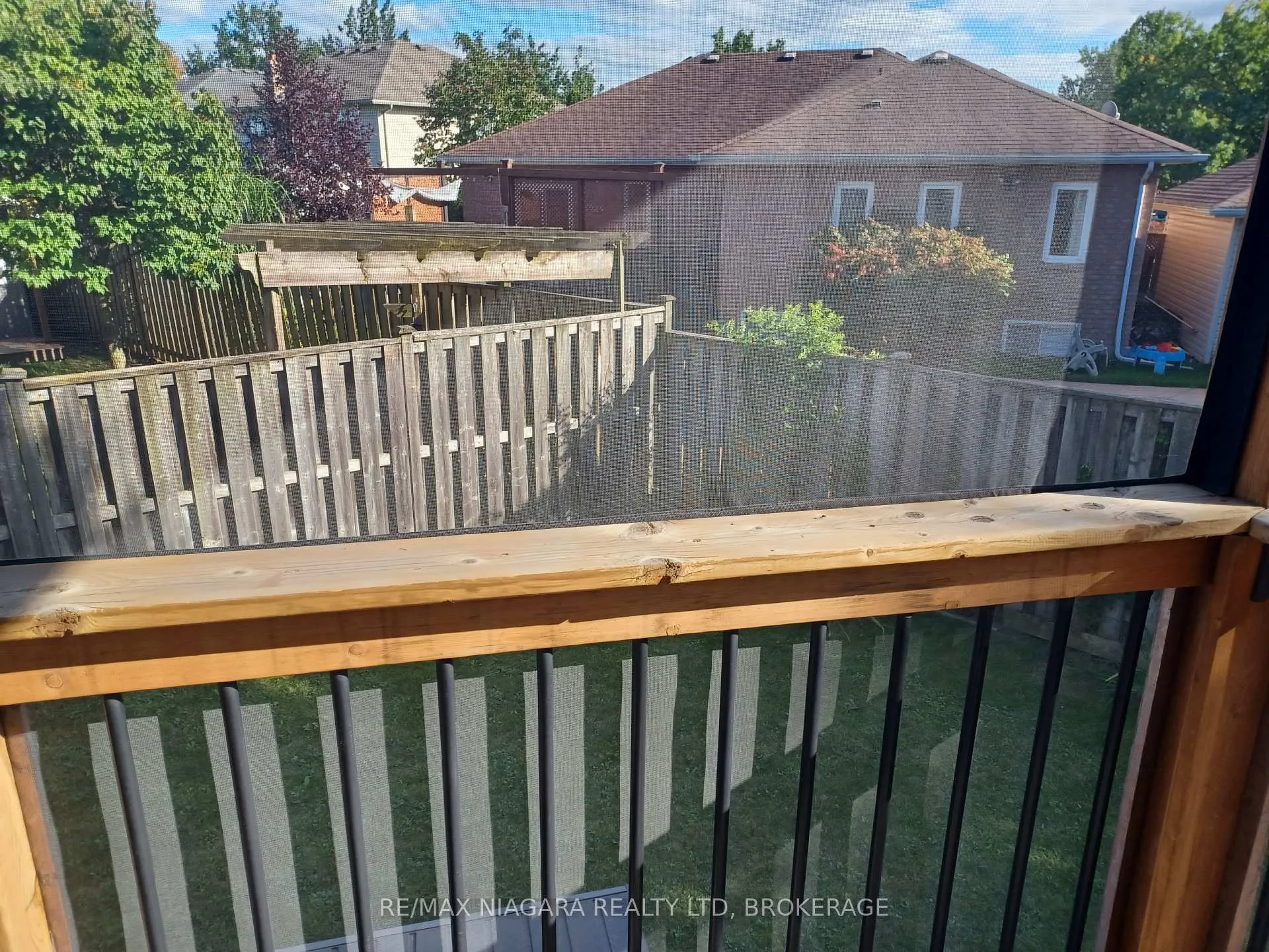 Photo 11 of 8008 Grossi Court, Niagara Falls, Mt. Carmel — HOMEH