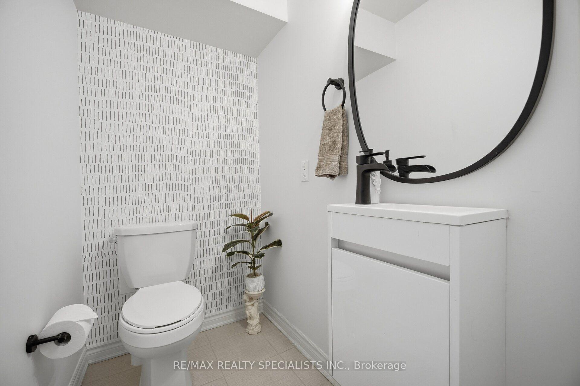 Photo 12 of Unit 7, 2232 Bromsgrove Road, Mississauga, Clarkson — HOMEH