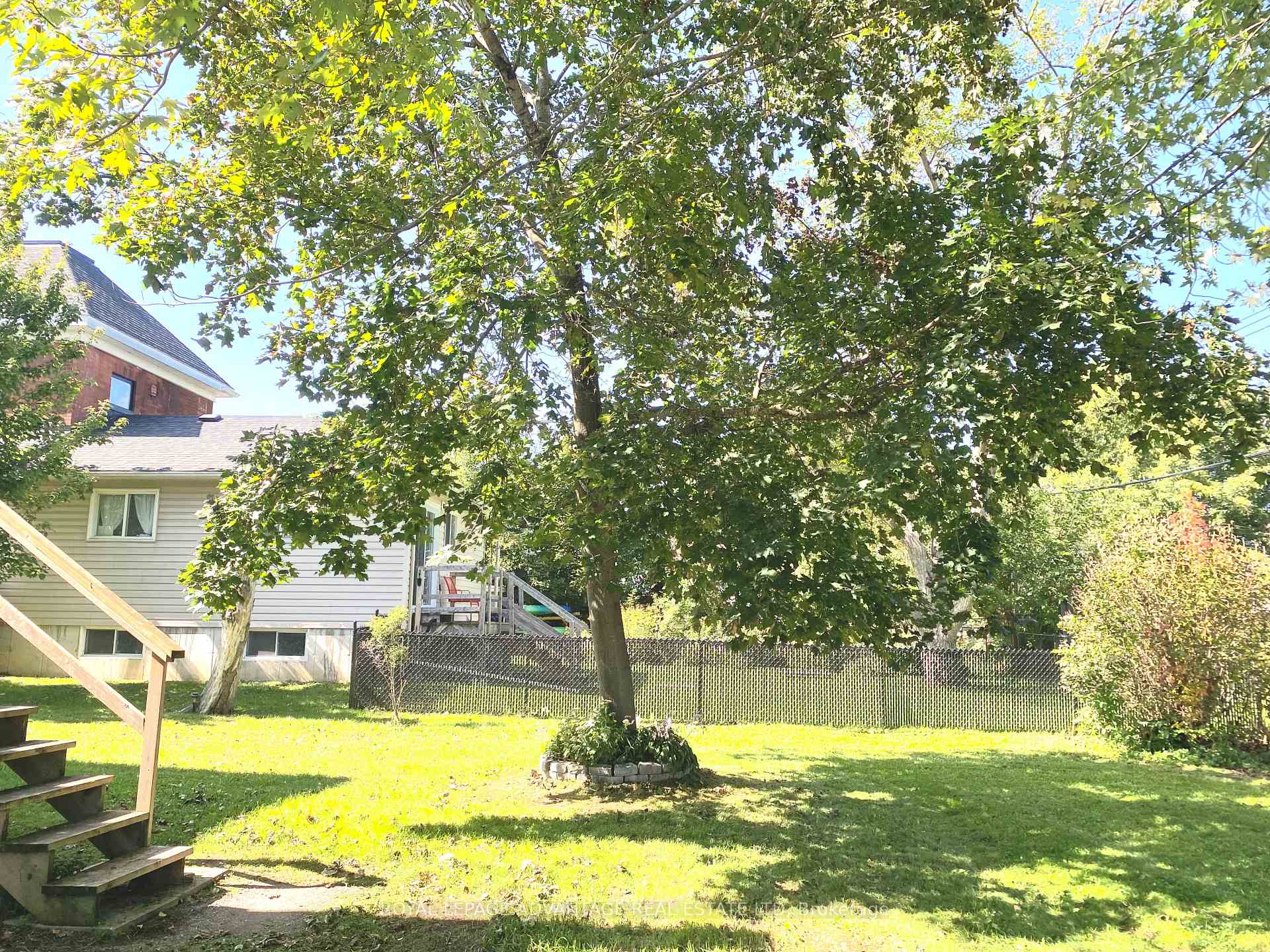 Photo 5 of 85 Jasper Avenue, Smiths Falls, Smiths Falls — HOMEH