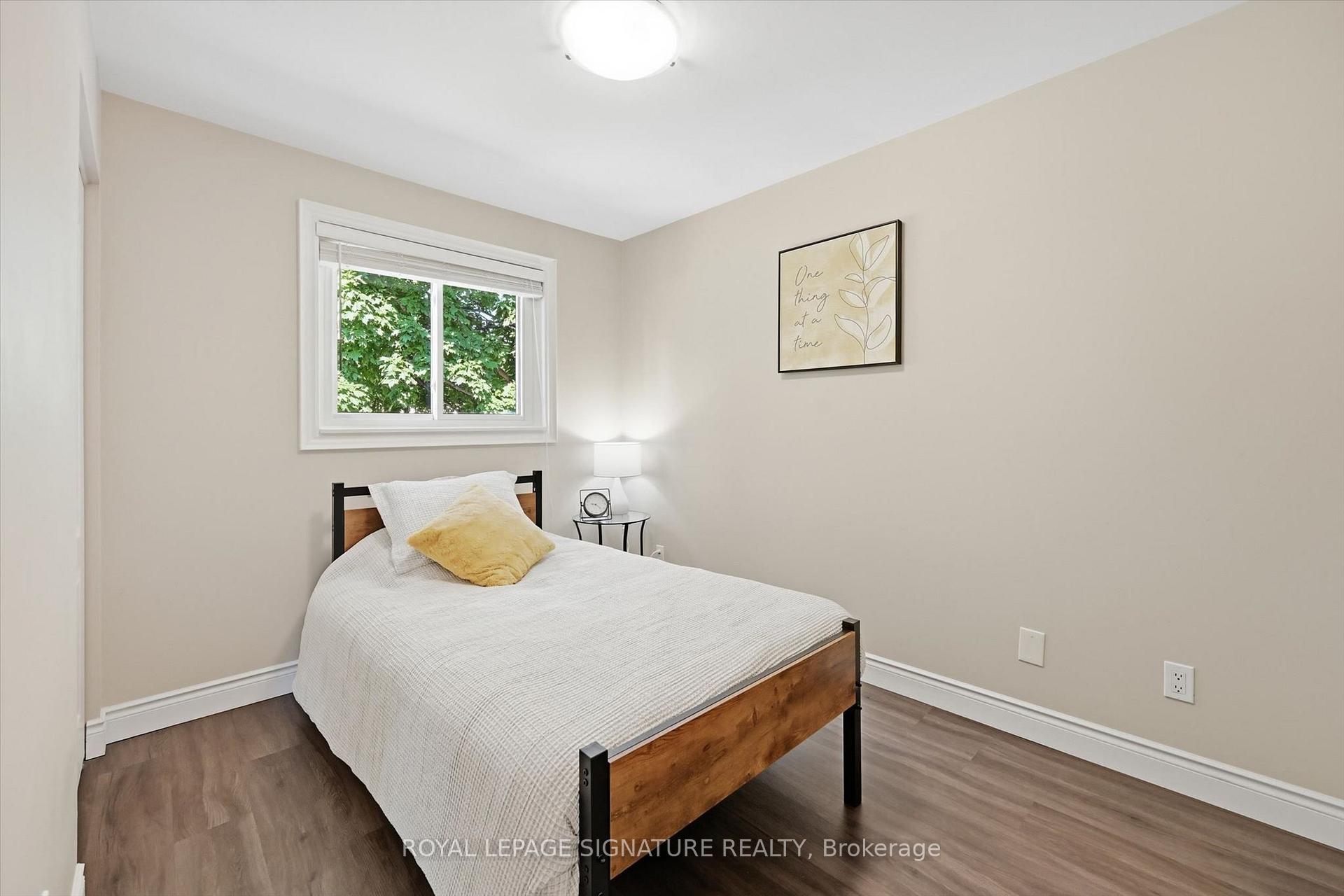 Photo 22 of 1333 Woodvale Place, Burlington, Palmer — HOMEH