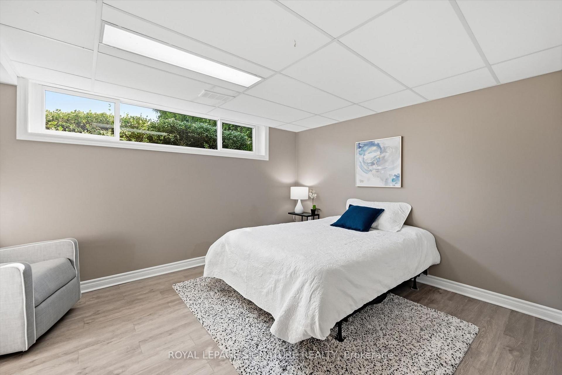 Photo 26 of 1333 Woodvale Place, Burlington, Palmer — HOMEH
