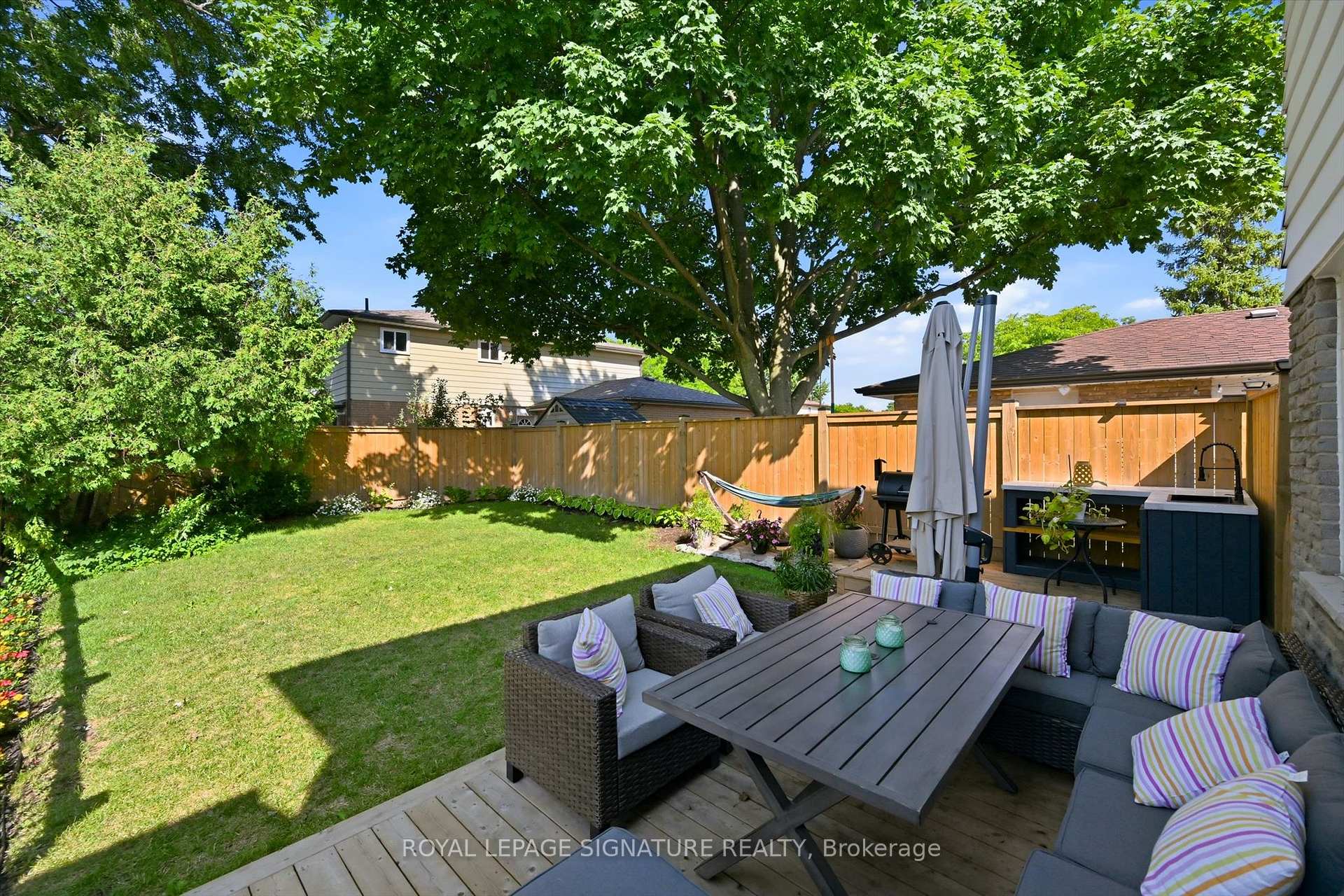 Photo 29 of 1333 Woodvale Place, Burlington, Palmer — HOMEH