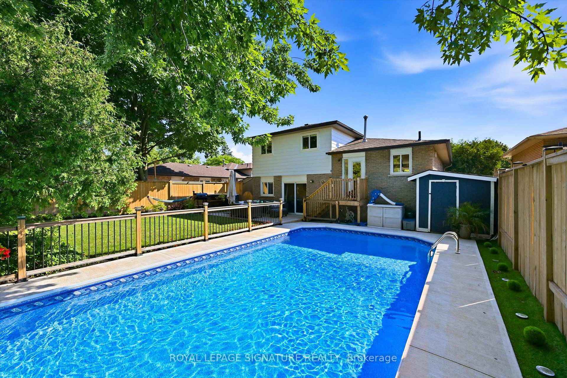 Photo 32 of 1333 Woodvale Place, Burlington, Palmer — HOMEH