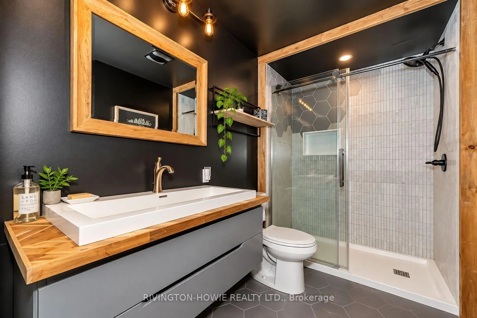 Photo 44 of 207 Monty Drive, Ottawa, Constance Bay — HOMEH