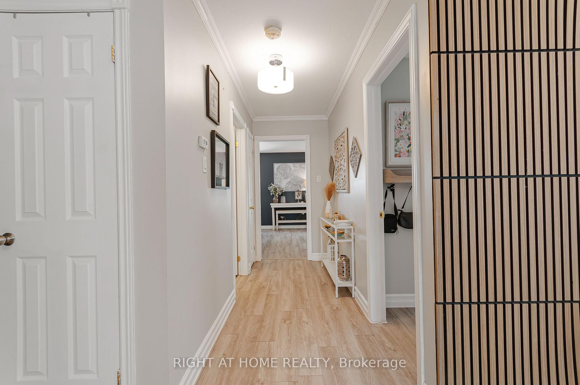 Photo 3 of 174 Sundew Drive, Barrie, Holly — HOMEH