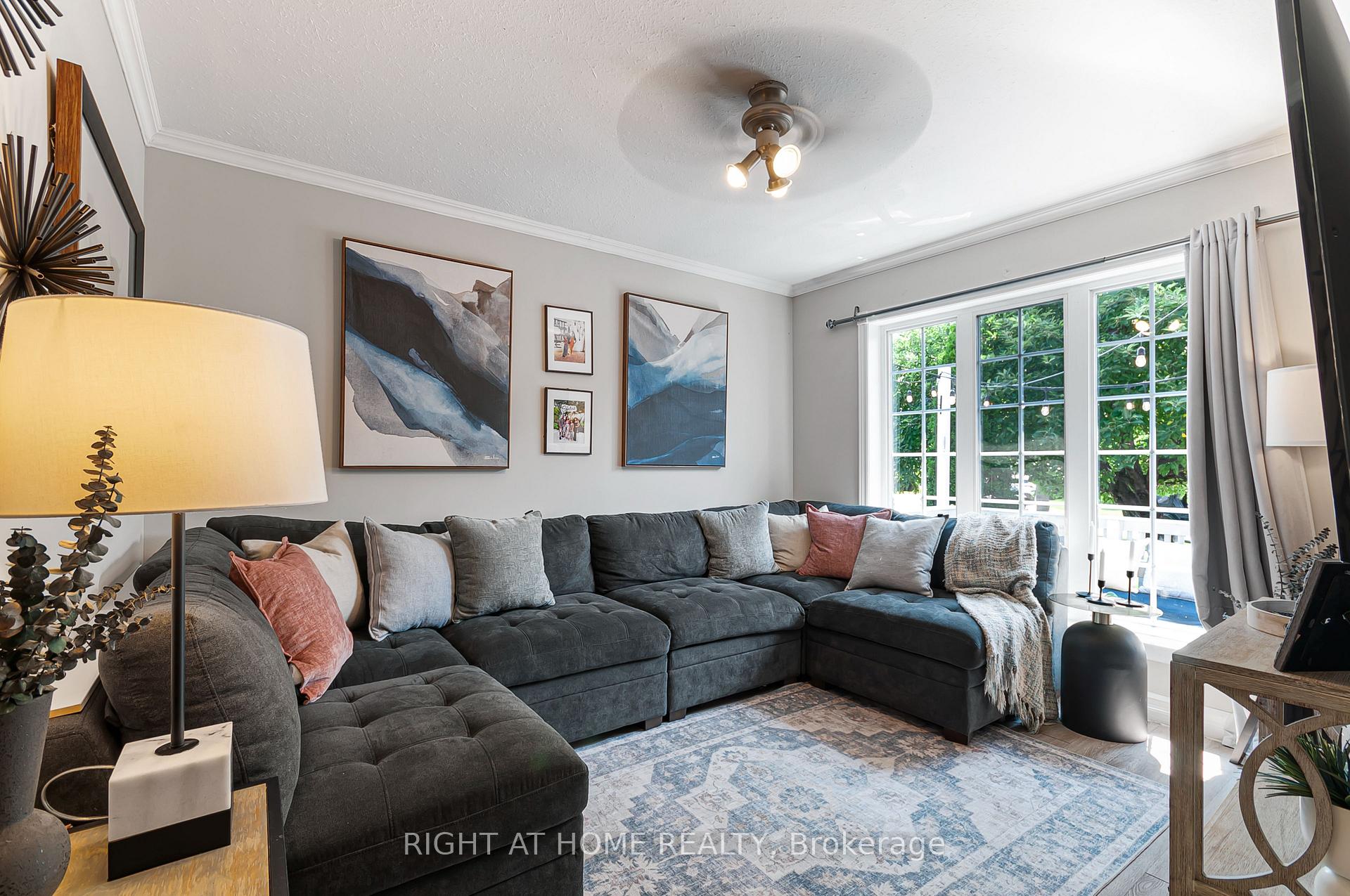 Photo 4 of 174 Sundew Drive, Barrie, Holly — HOMEH