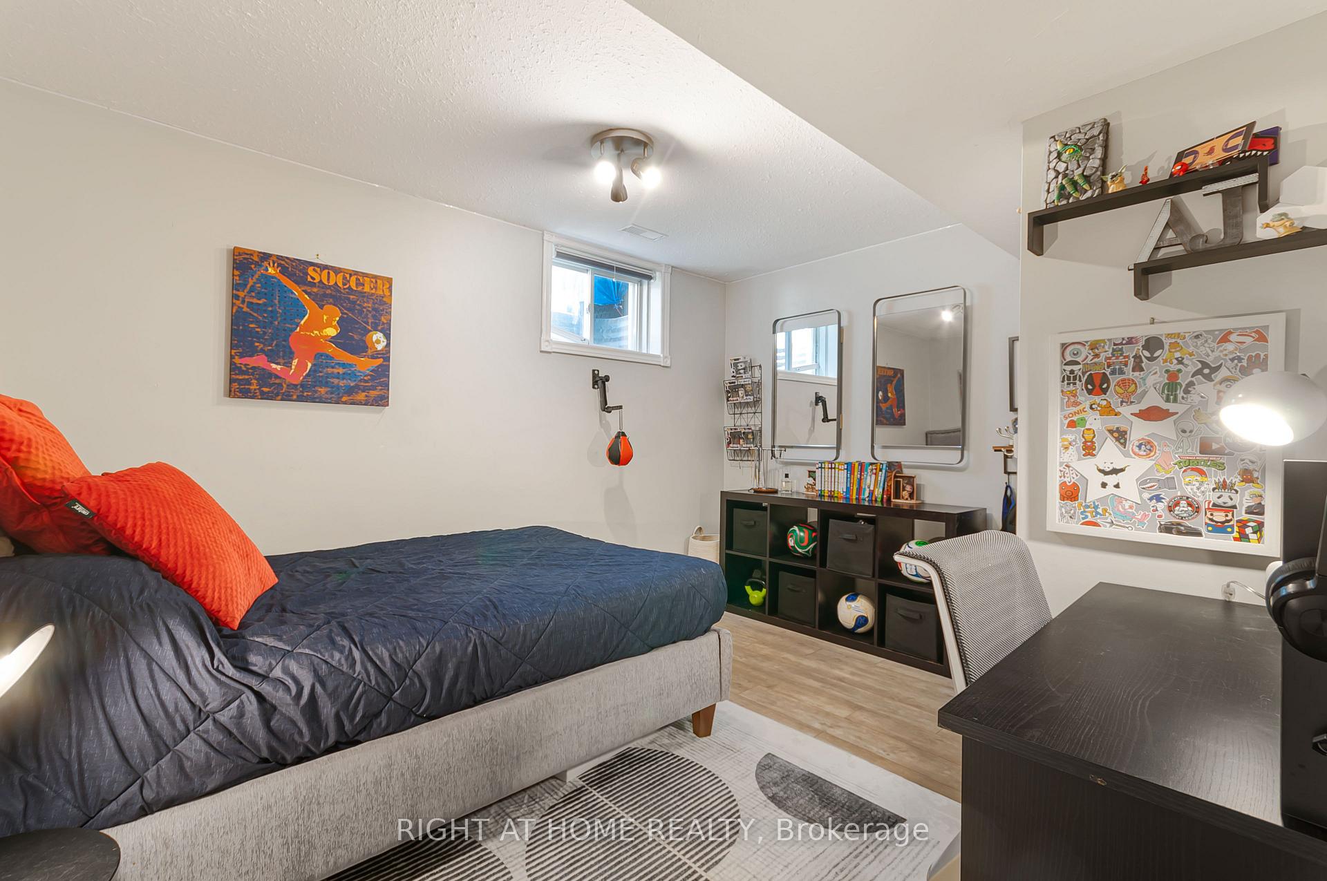 Photo 16 of 174 Sundew Drive, Barrie, Holly — HOMEH