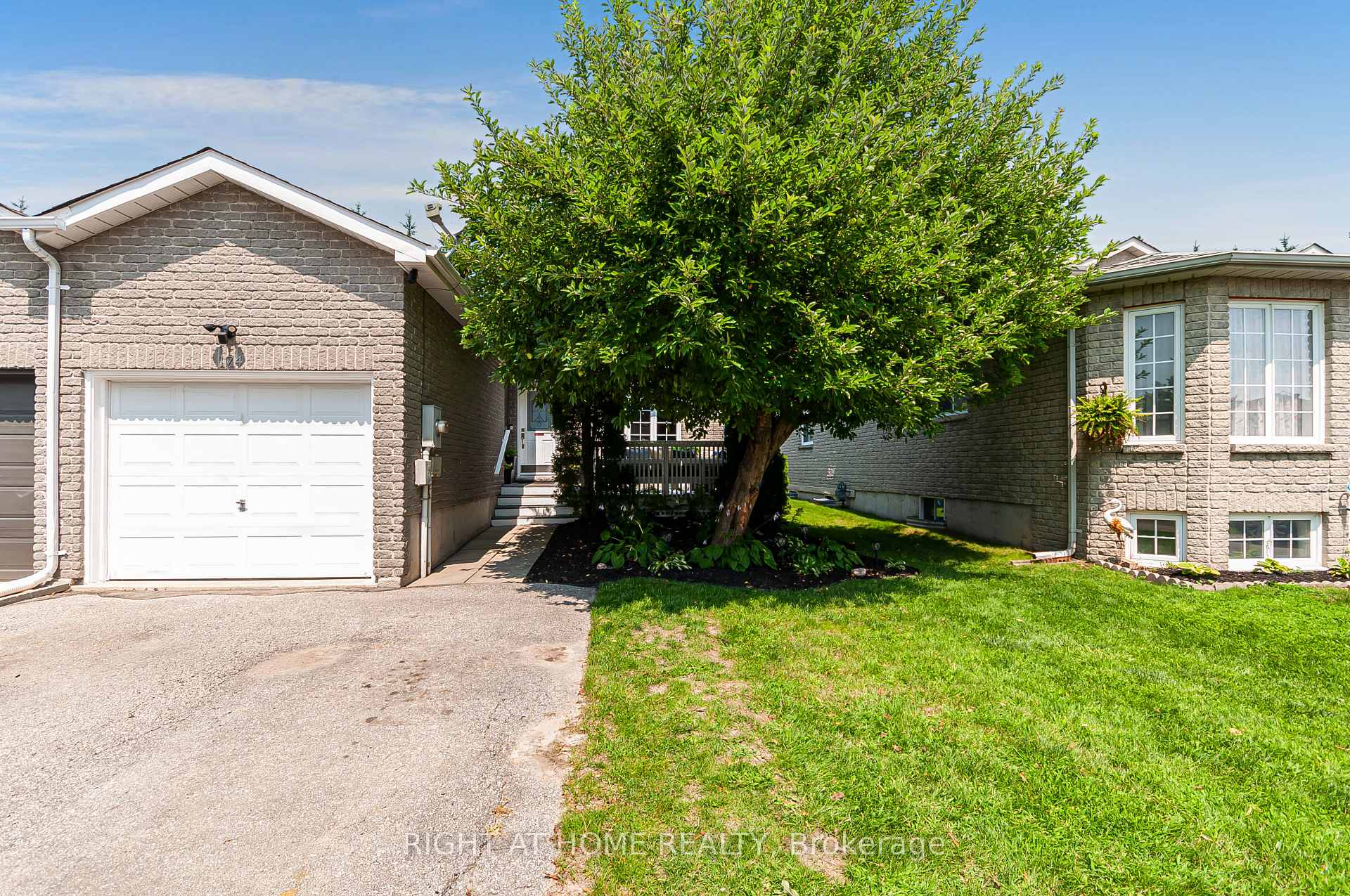 Photo 27 of 174 Sundew Drive, Barrie, Holly — HOMEH
