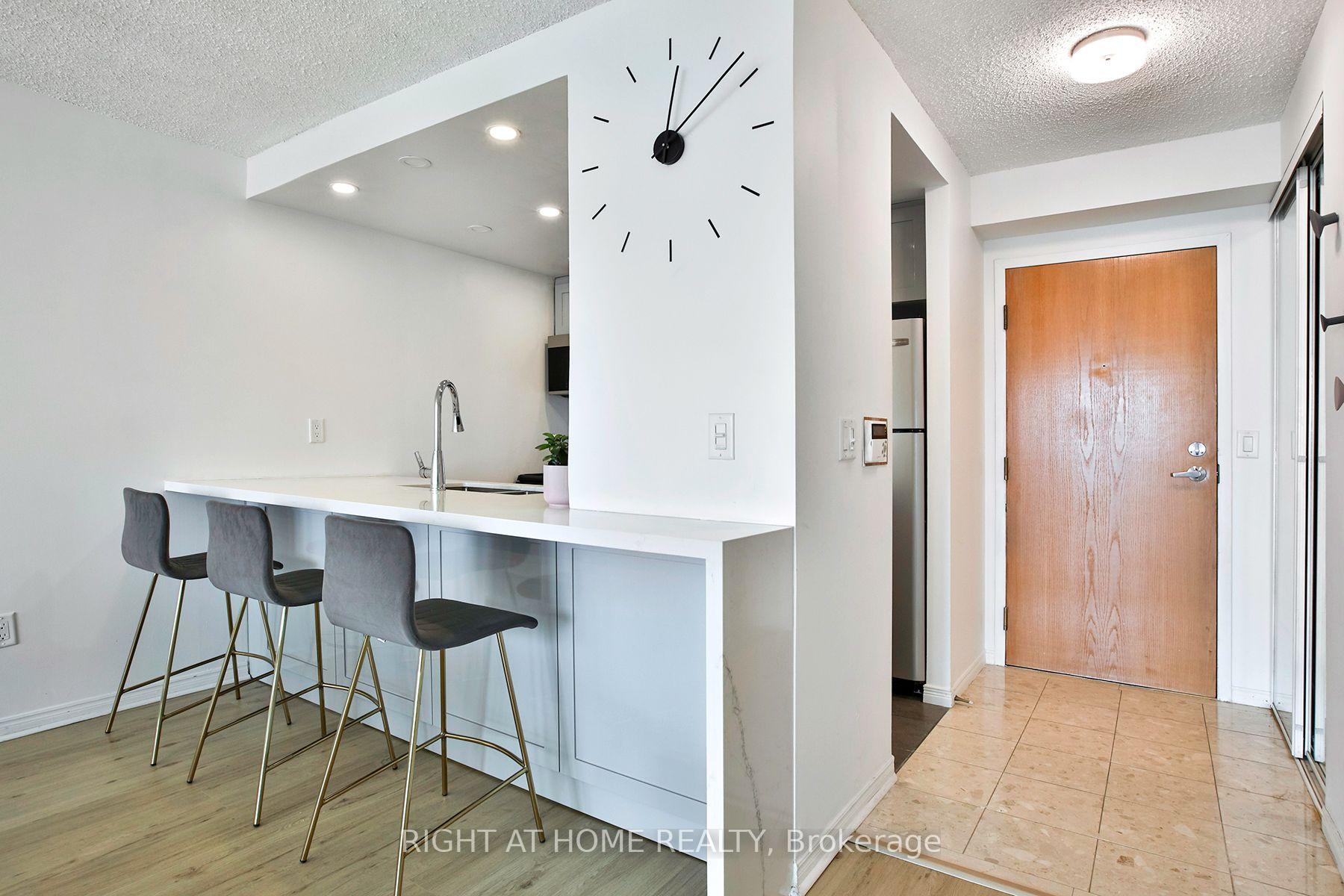 Photo 7 of Unit 2212, 7 Concorde Place, North York, Banbury-Don Mills — HOMEH