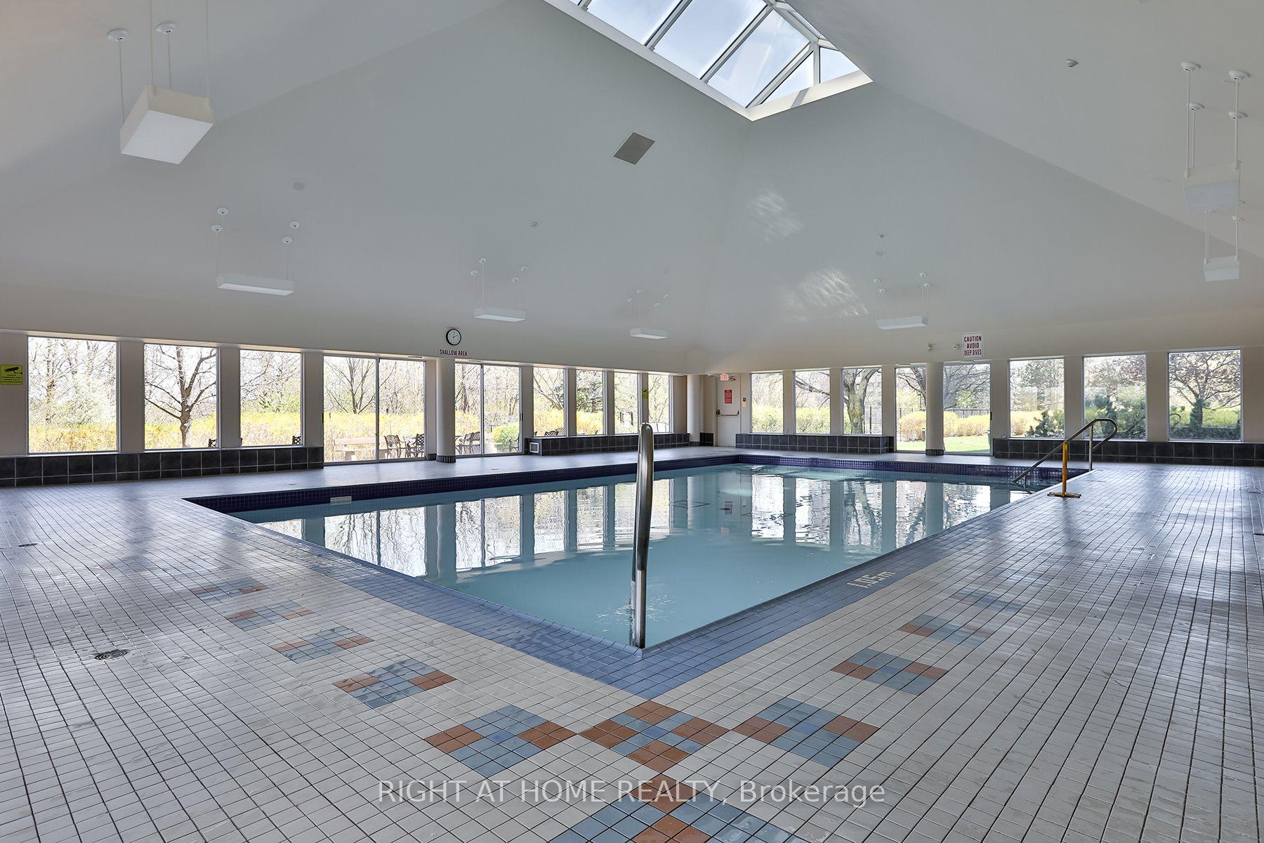 Photo 18 of Unit 2212, 7 Concorde Place, North York, Banbury-Don Mills — HOMEH