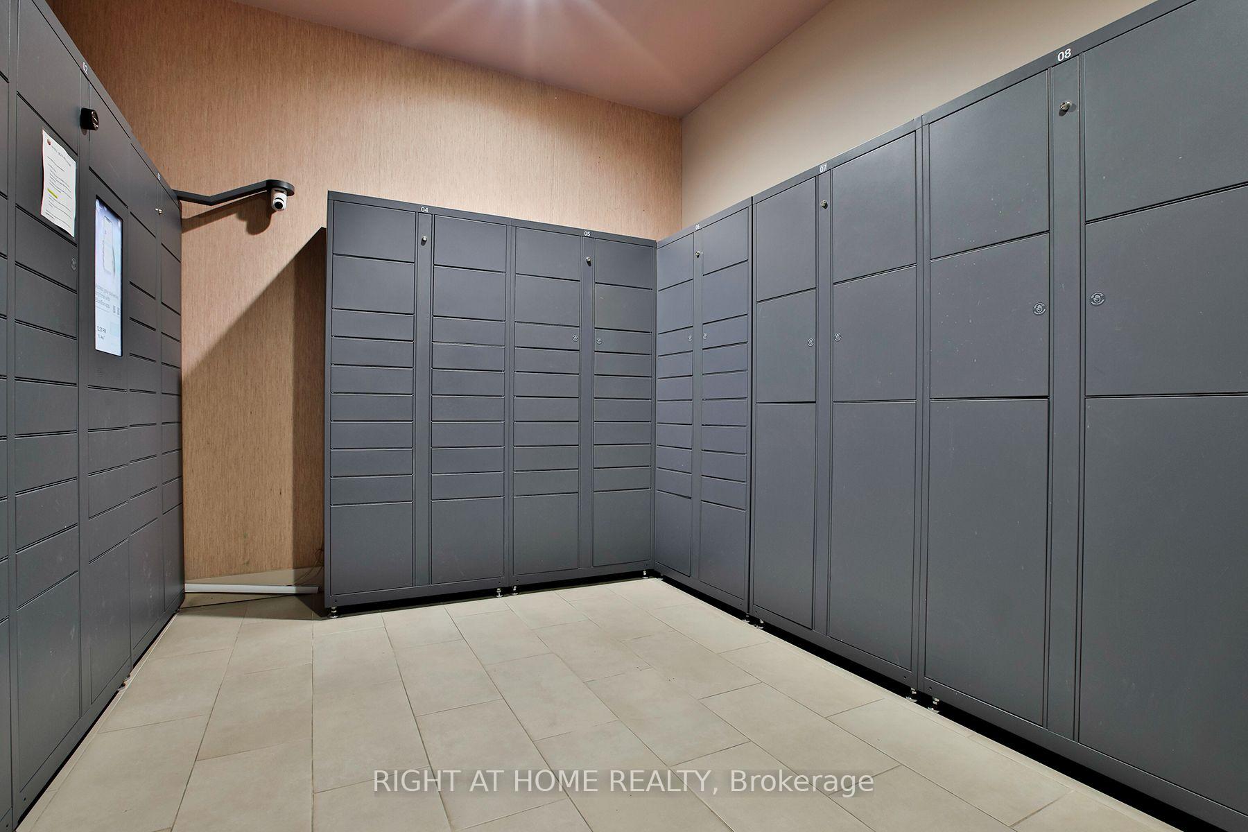 Photo 21 of Unit 2212, 7 Concorde Place, North York, Banbury-Don Mills — HOMEH