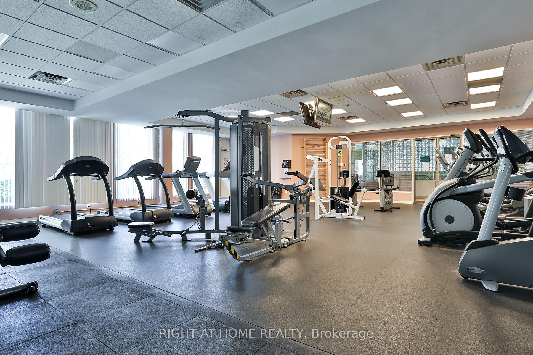Photo 24 of Unit 2212, 7 Concorde Place, North York, Banbury-Don Mills — HOMEH