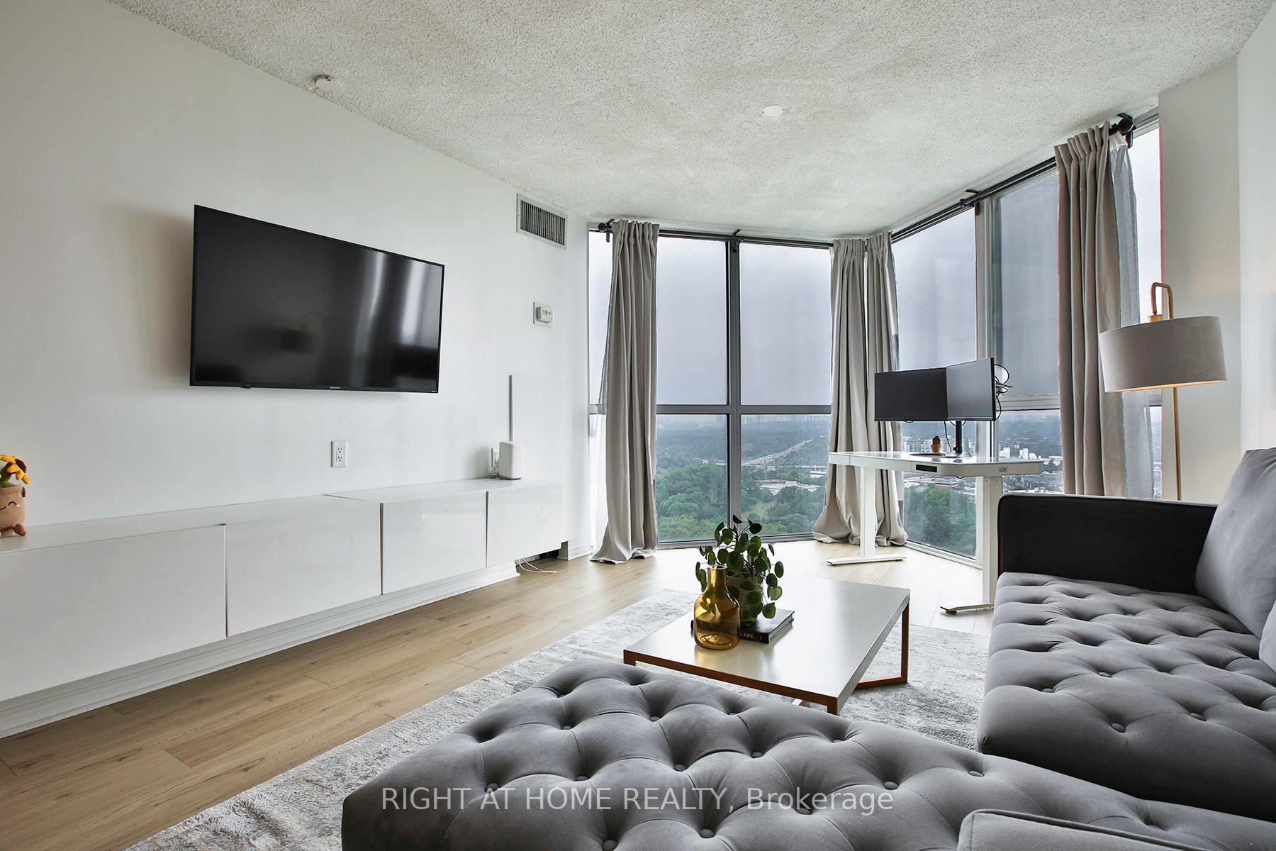 Photo 27 of Unit 2212, 7 Concorde Place, North York, Banbury-Don Mills — HOMEH